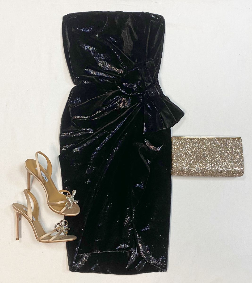 Платье Lanvin размер 34 цена 24 616 руб
Босоножки Aquazzura размер 39.5 цена 23 078 руб
Клатч Jimmy Choo