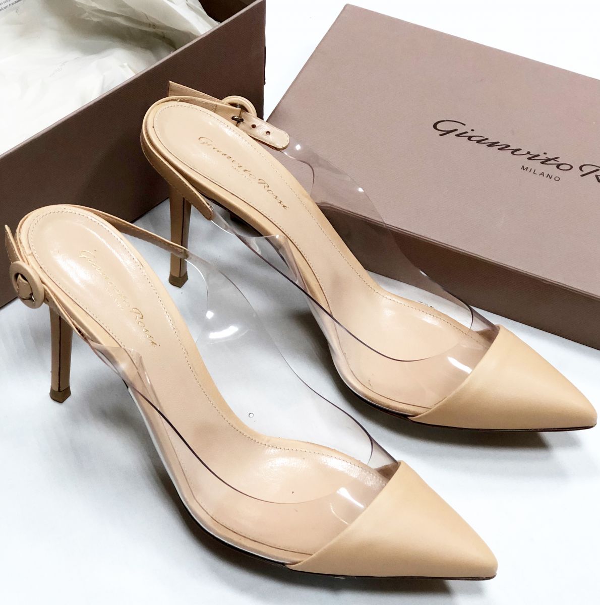 Босоножки Gianvito Rossi размер 41 цена 15 655 руб

