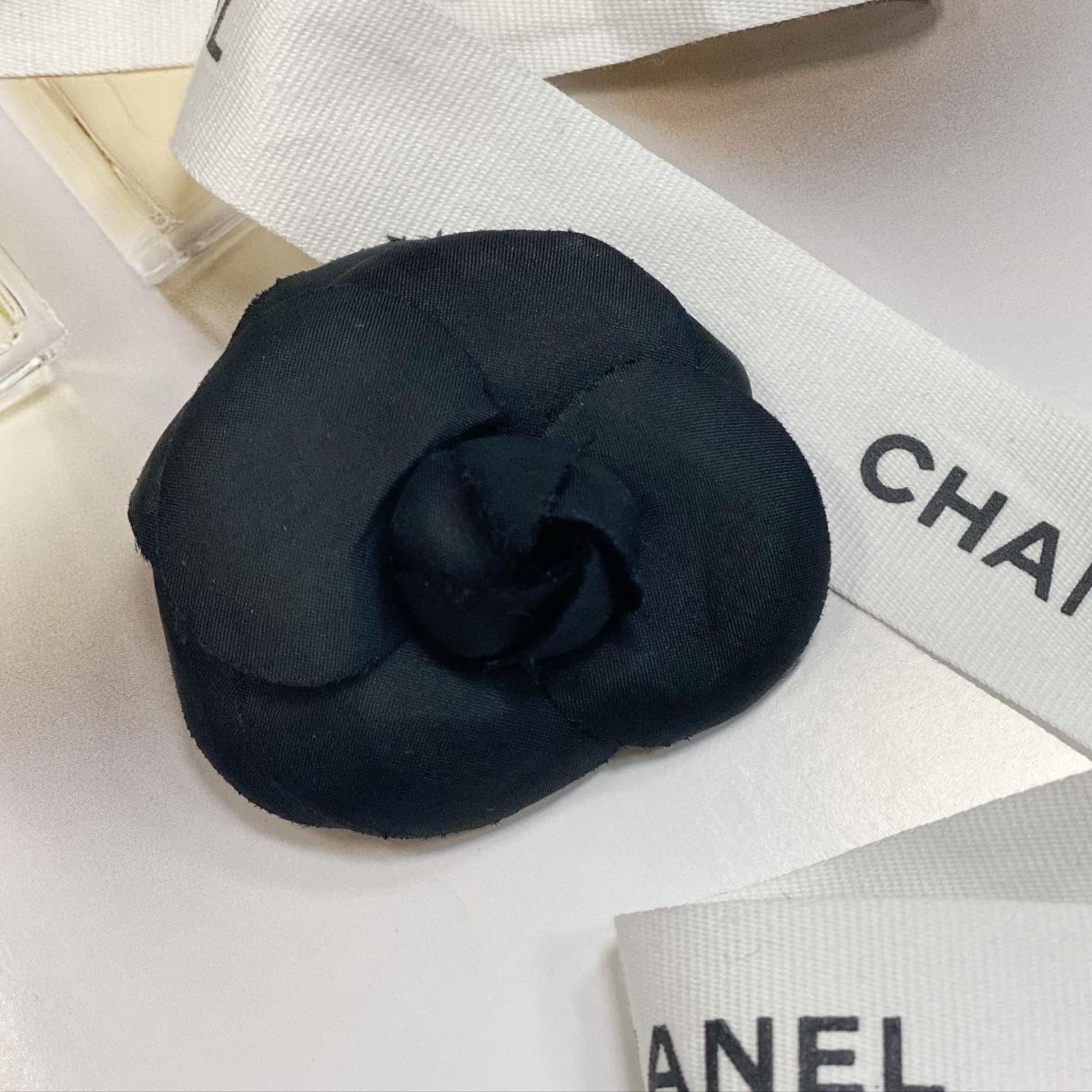 Брошка Chanel цена 3 077 руб 