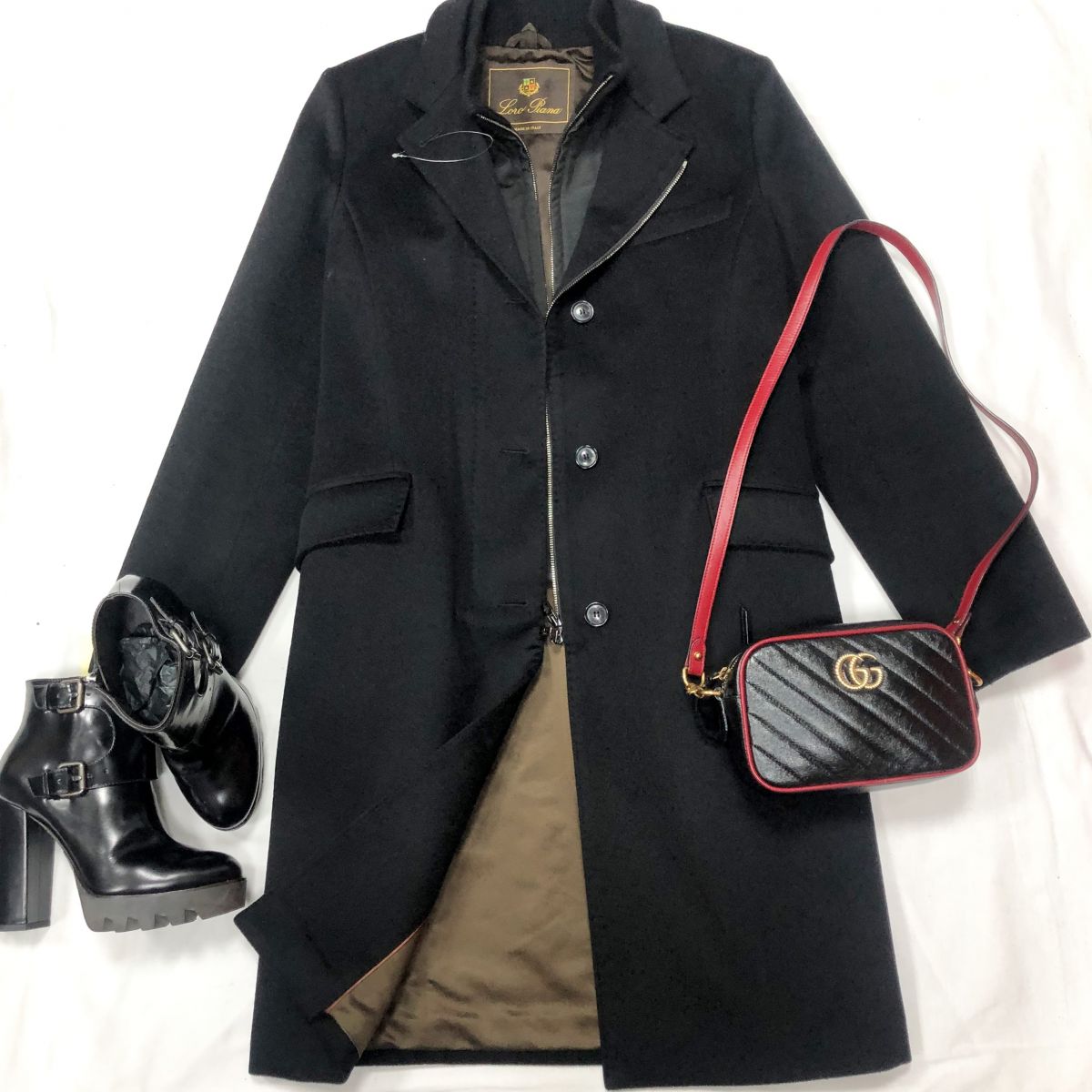 Пальто + жилет LORO PIANA размер
44 цена 76 925
Руб 
Сумочка GUCCI