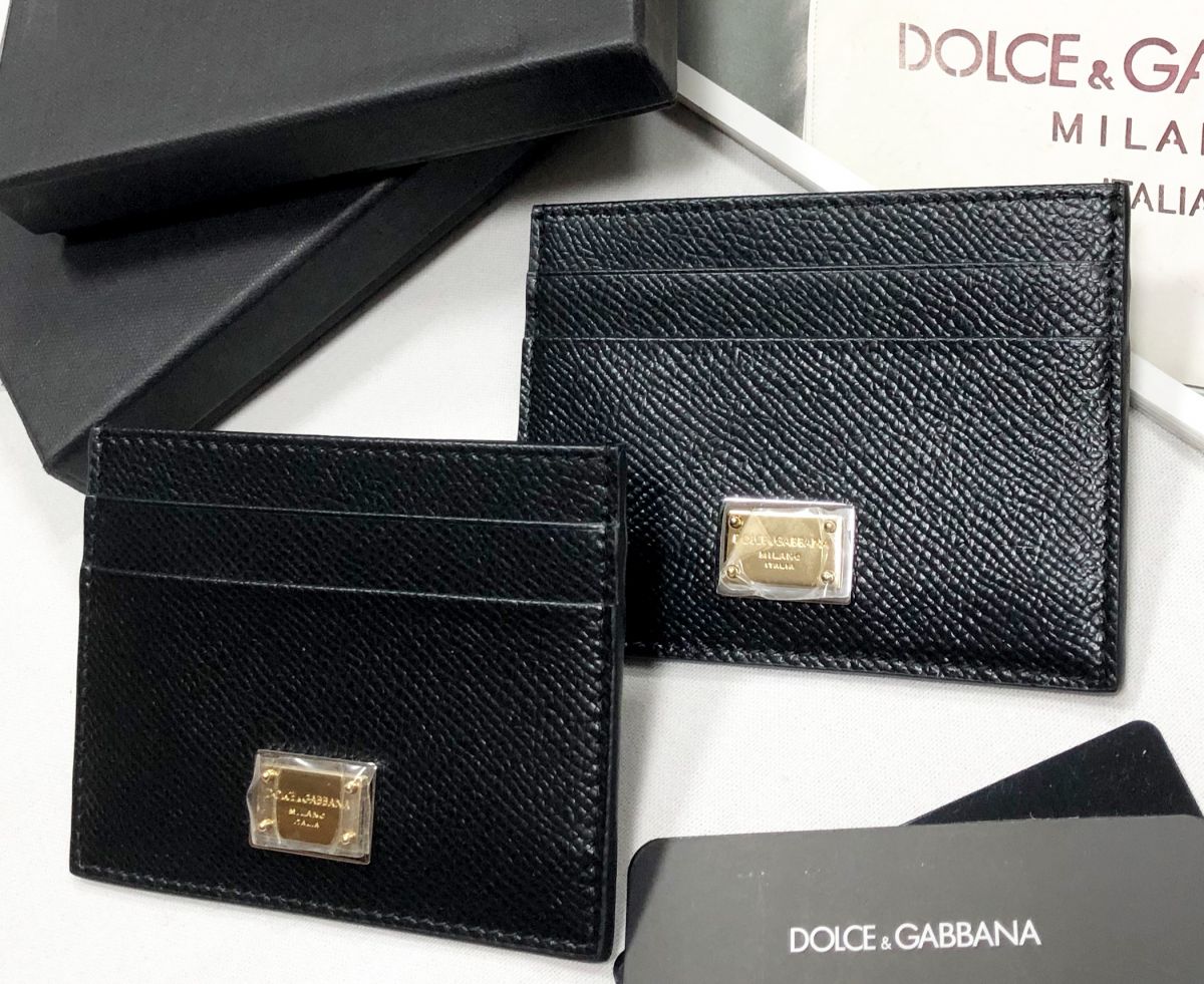 Визитницы Dolce Gabbana цена по 18 786 руб/ в коробках/
