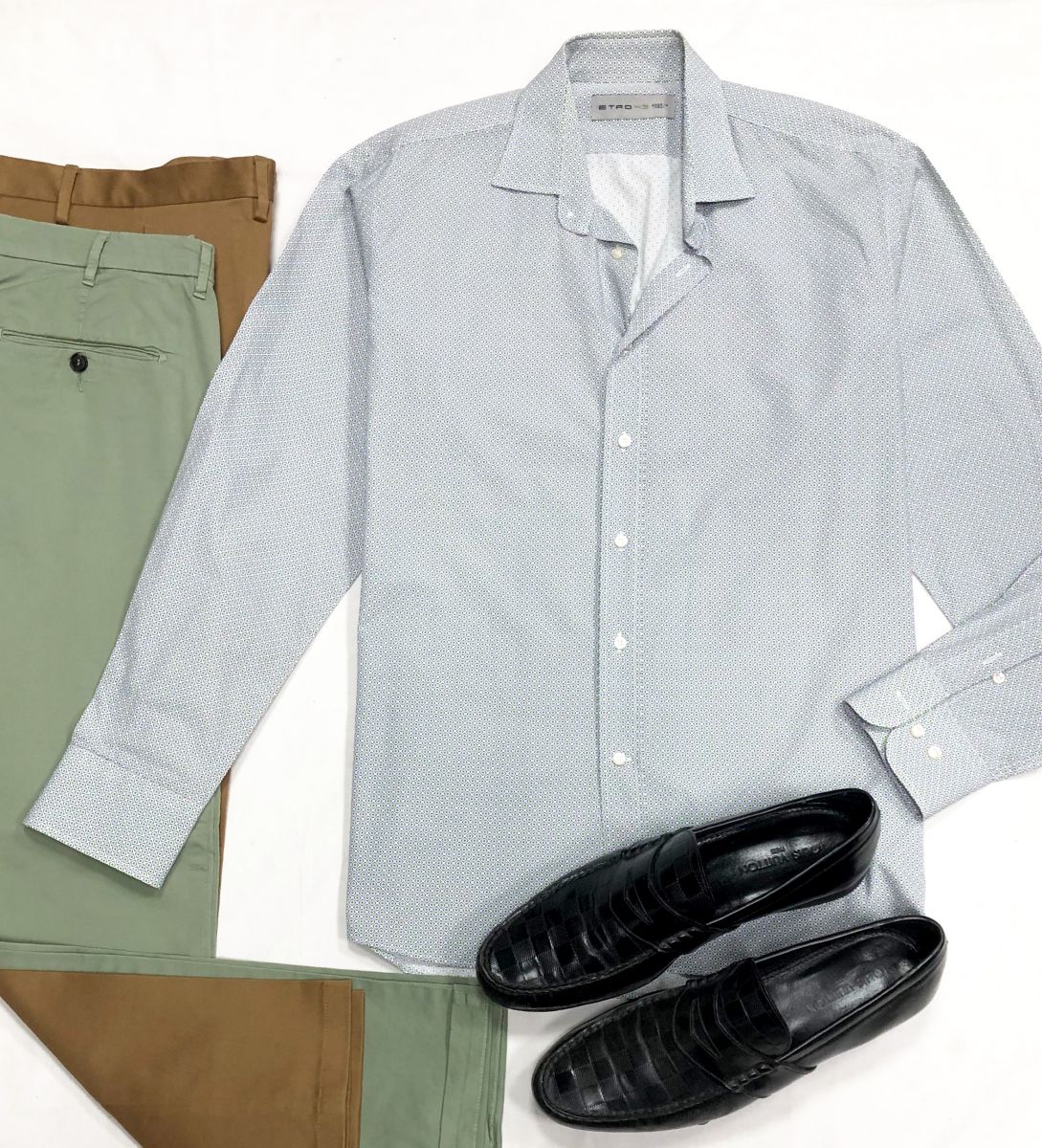 #mechtamen Рубашка Etro размер 43 цена 7 828 руб
Брюки Dsquared/ Sartoria Rossi размер 48/50 цена по 7 828 руб
Лоферы Louis Vuitton размер 46 цена 12 524 руб