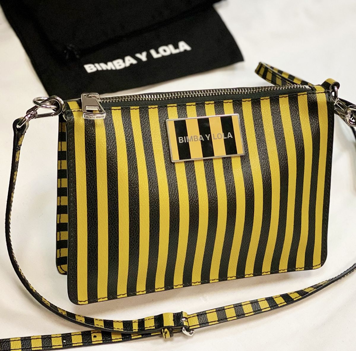 Сумка Bimba Y Lola размер 23/17 цена 7 693 руб 