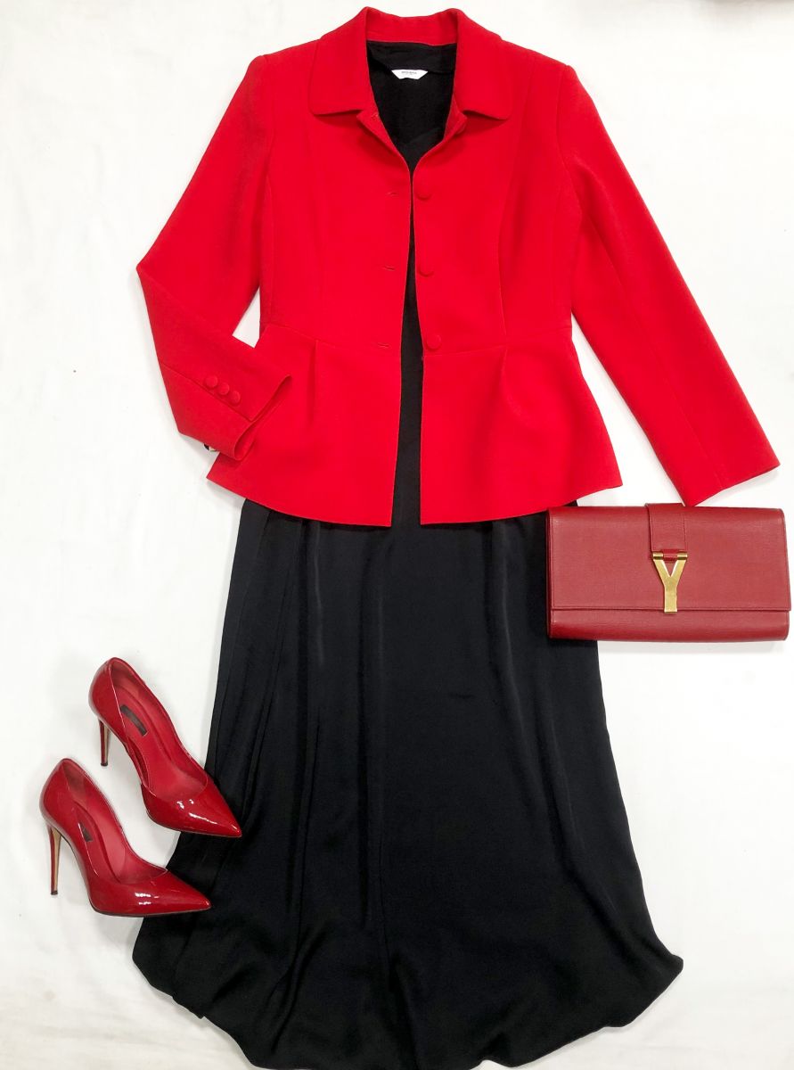 Жакет Roseville размер 42 цена 10 959 руб
Платье размер S цена 7 828 руб
Туфли Dolce Gabbana размер 36.5 цена 7 828 руб
Клатч YSL