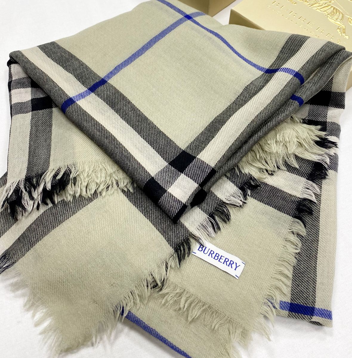 Палантин Burberry размер 200/90 цена 10 959 руб