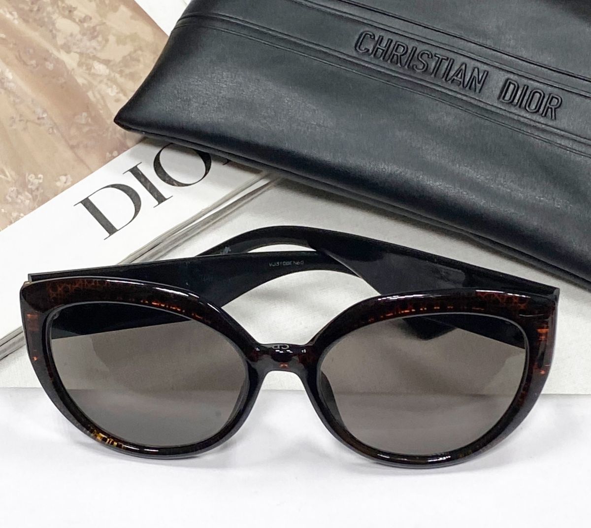 Очки Christian Dior цена 15 655 руб 