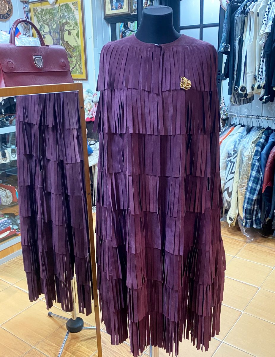 Кейп / замша/ Burberry размер M цена 125 240 руб