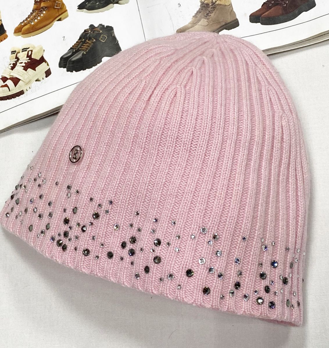 Шапка /камни/ Bogner цена 3 914 руб