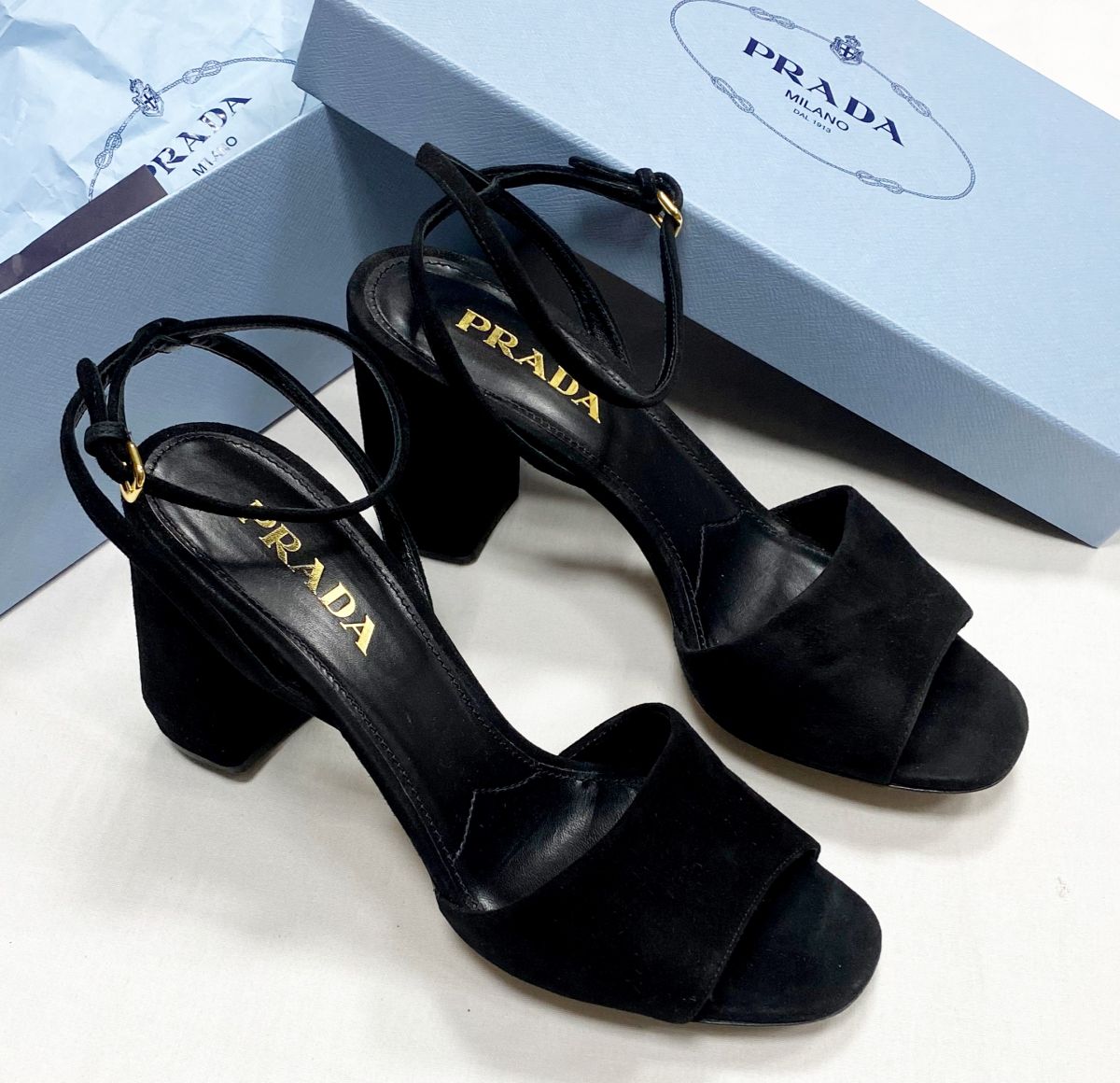 Босоножки Prada размер 39.5 цена 15 655 руб
