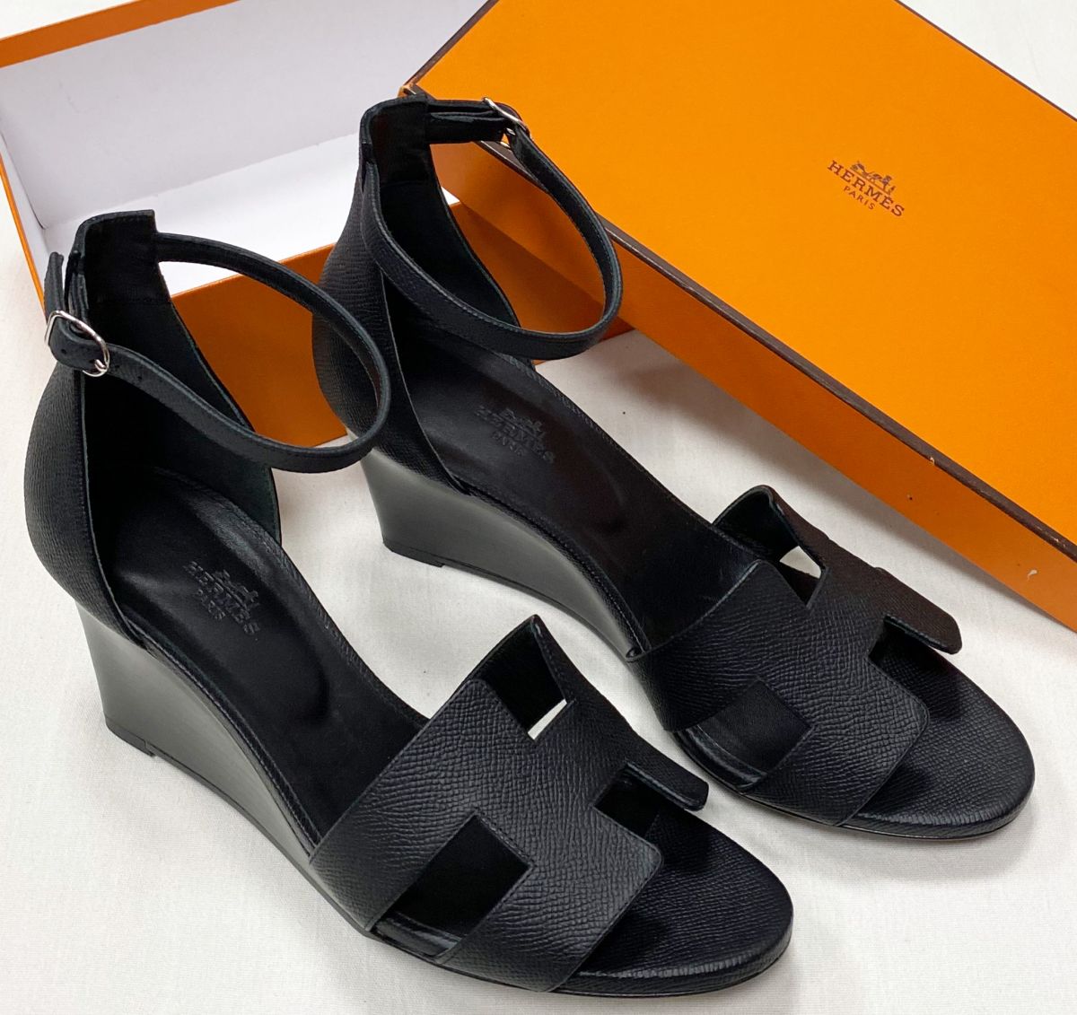 Босоножки Hermès размер 40 цена 70 448 руб