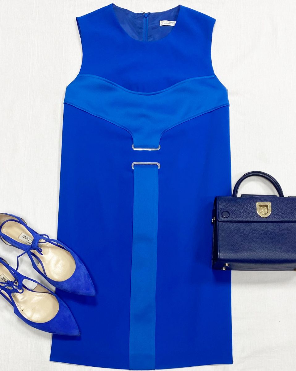 Платье Versace размер 40 цена 12 524 руб
Балетки Jimmy Choo размер 40 цена 15 655 руб
Сумка Christian Dior 