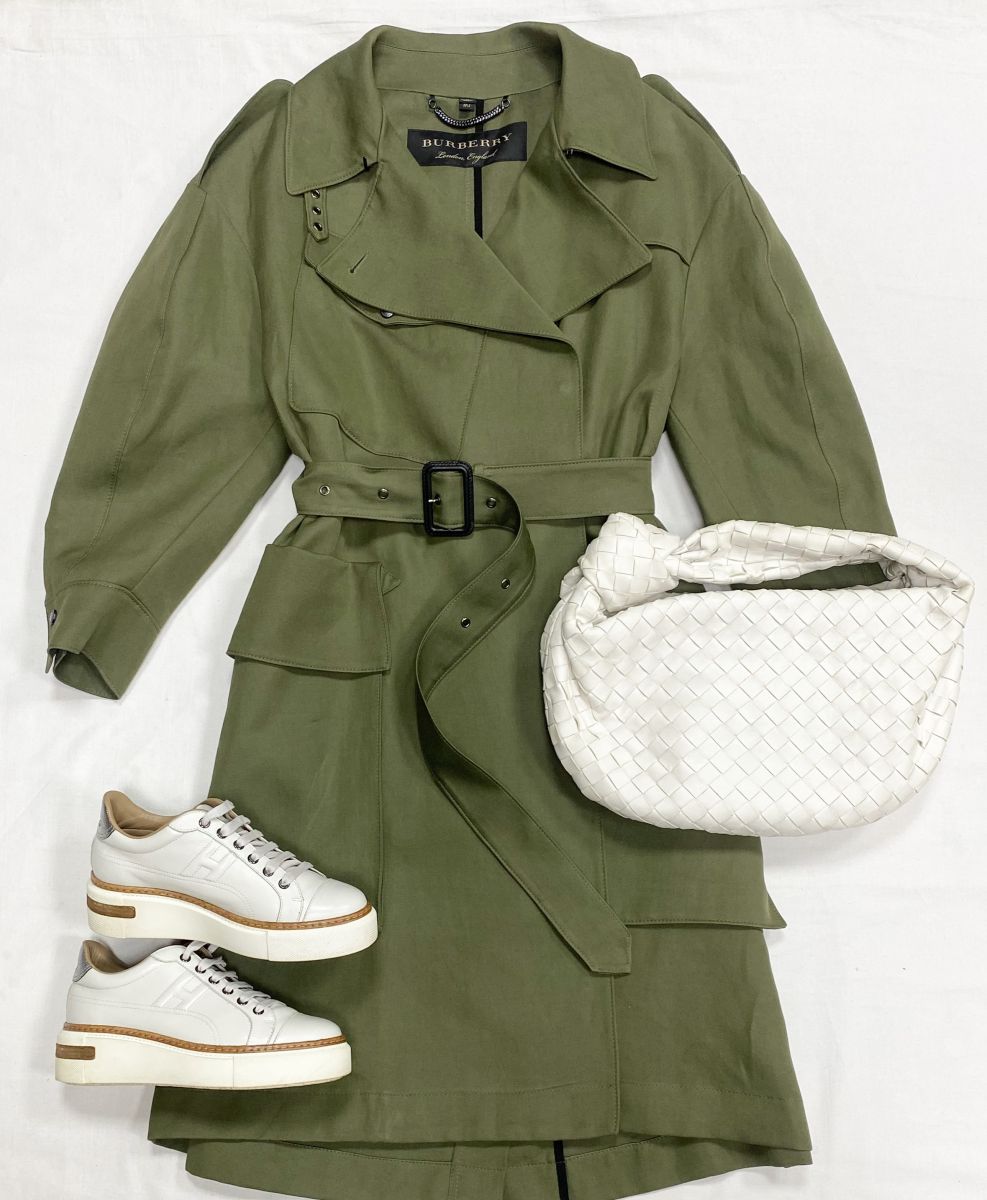 Плащ Burberry размер 36 цена 78 275 руб
Кеды Hermes размер 36 цена 78 275 руб
Сумка Bottega Veneta 
