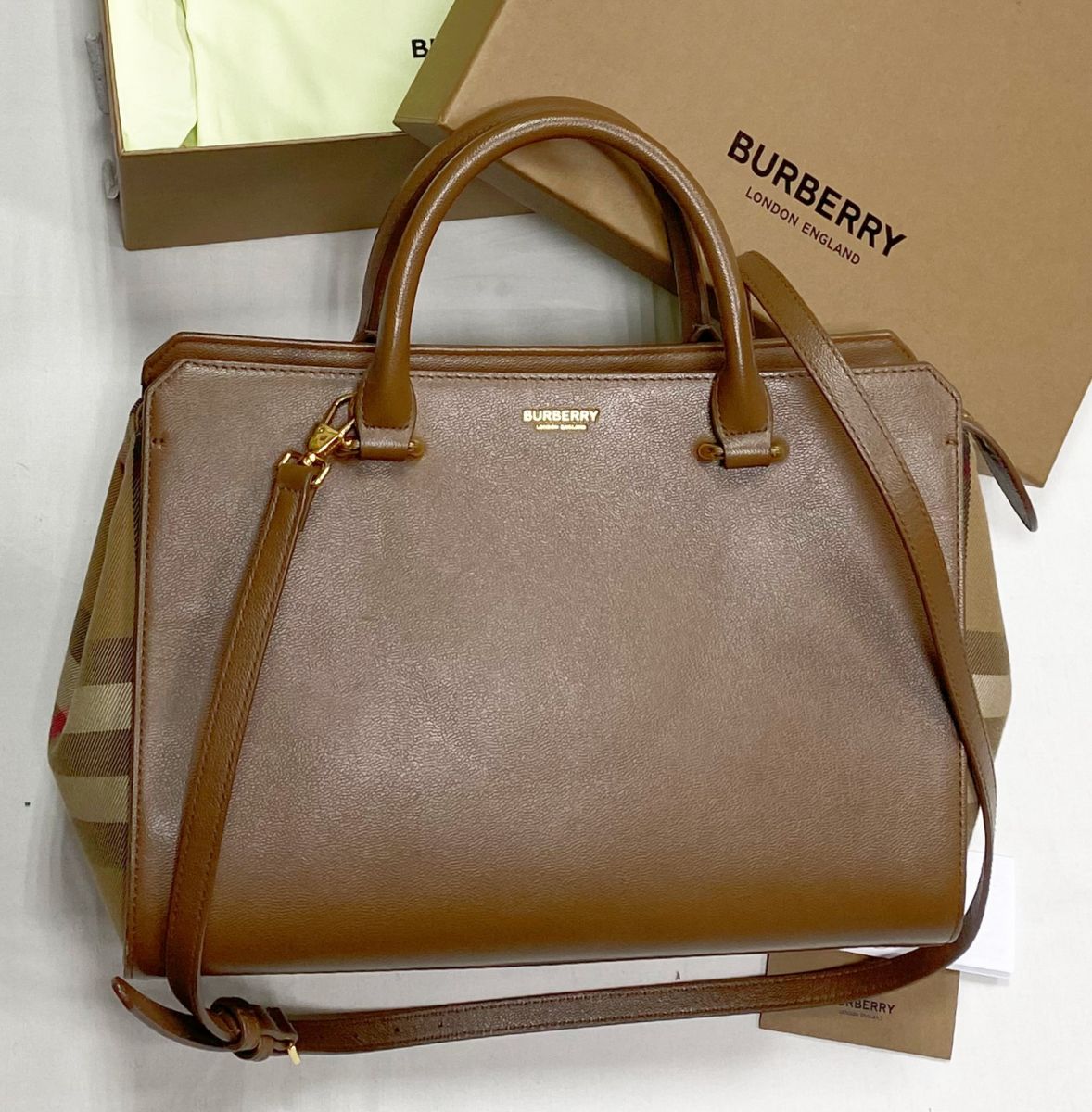 Сумка Burberry размер 32/23 цена 78 275 руб