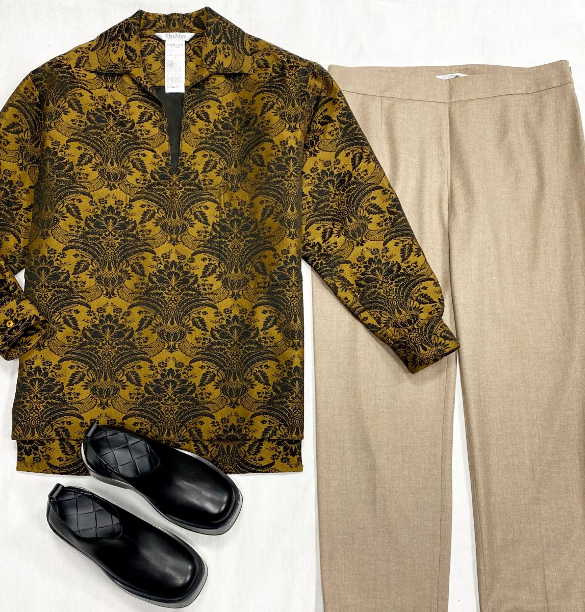 Кофта Max Mara размер 44 цена 15 655 руб
Брюки Agnona размер 46 цена 9 393 руб
Ботинки Bottega Veneta размер 37 цена 39 138 руб