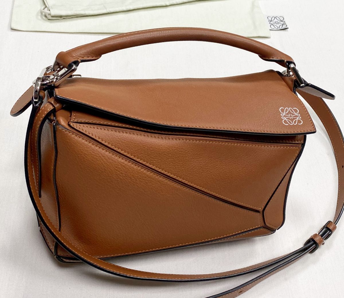 Сумка Loewe размер 23/13 цена 156 550 руб