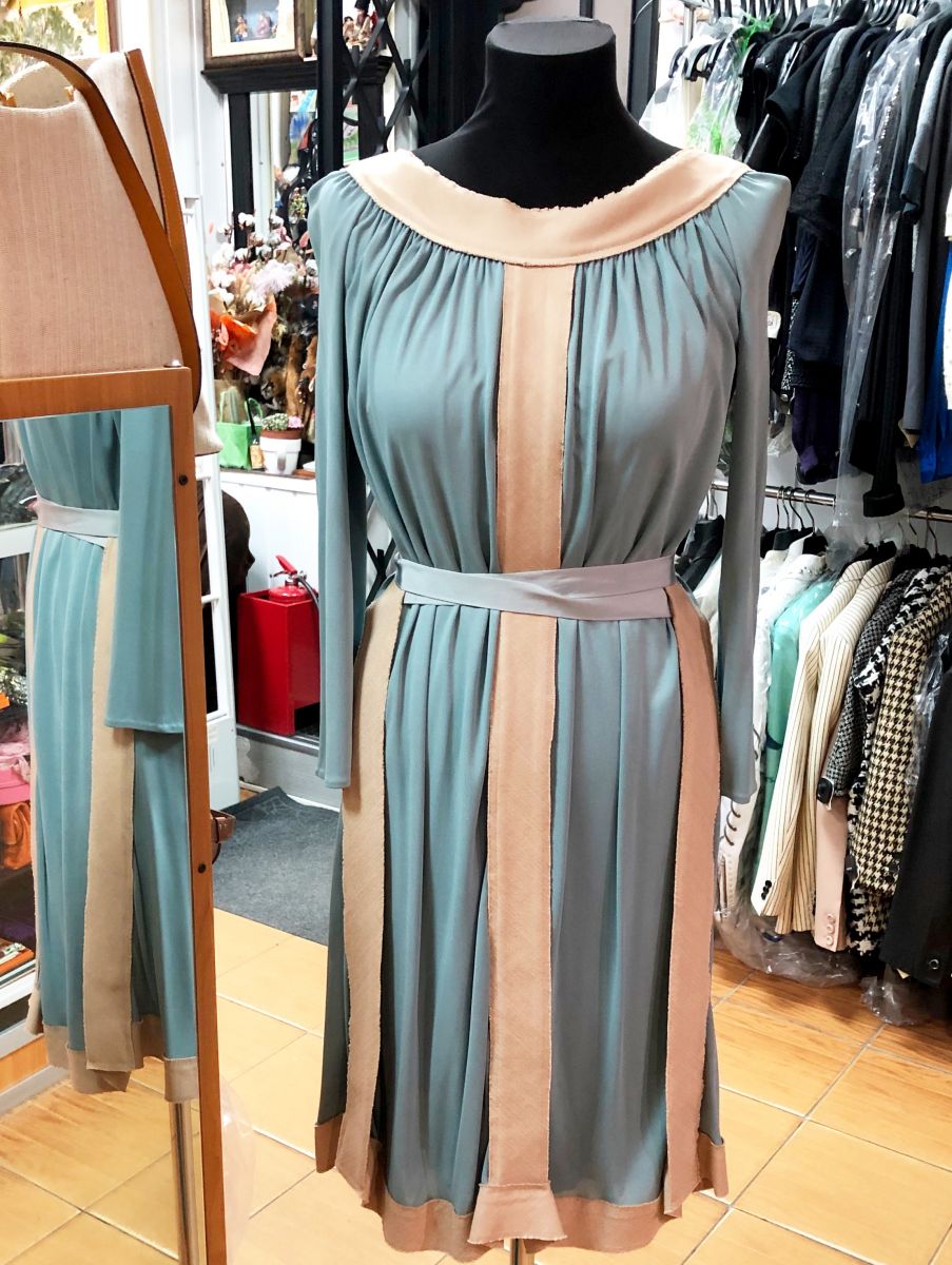 Платье Alberta Ferretti размер 40 цена 10 959 руб/ с биркой/