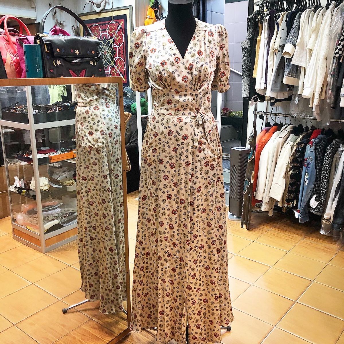 Платье / шёлк / Balenciaga  размер 38 / 42 / цена 15 385 руб 