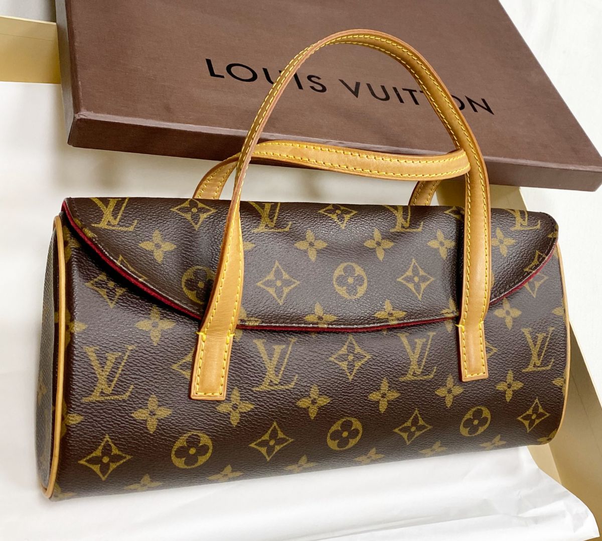 Сумочка Louis Vuitton размер 28/13 цена 46 965 руб