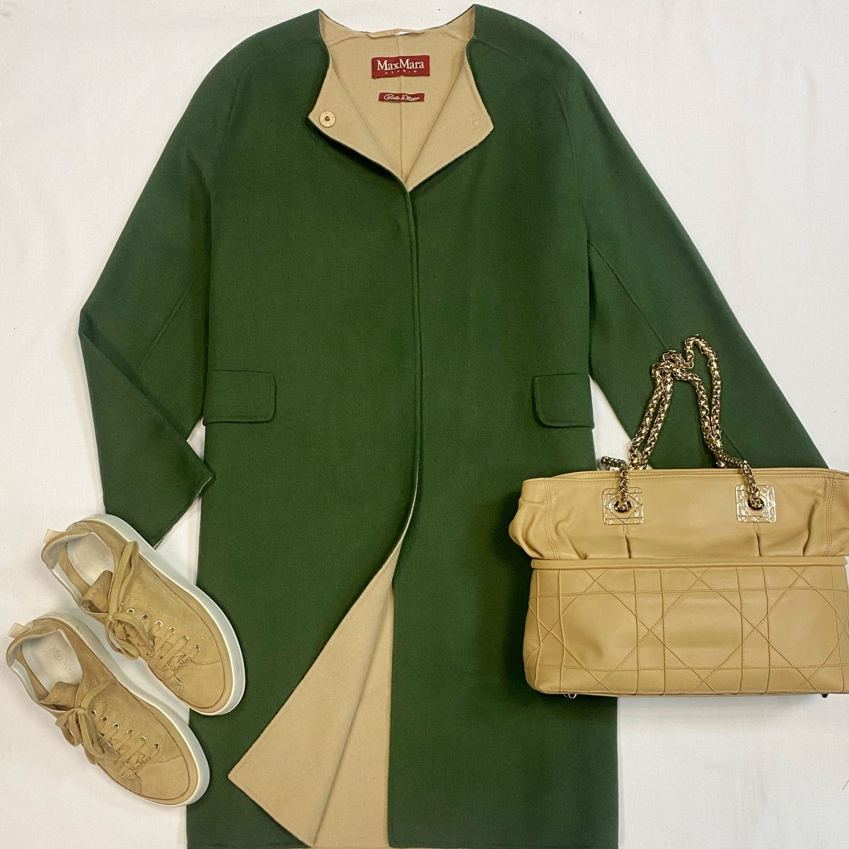 Пальто/кашемир/ MAXMARA  размер 46 цена 15 385 рубКеды MAXMARA  размер 39 цена 10 770 рубСумка DIOR 