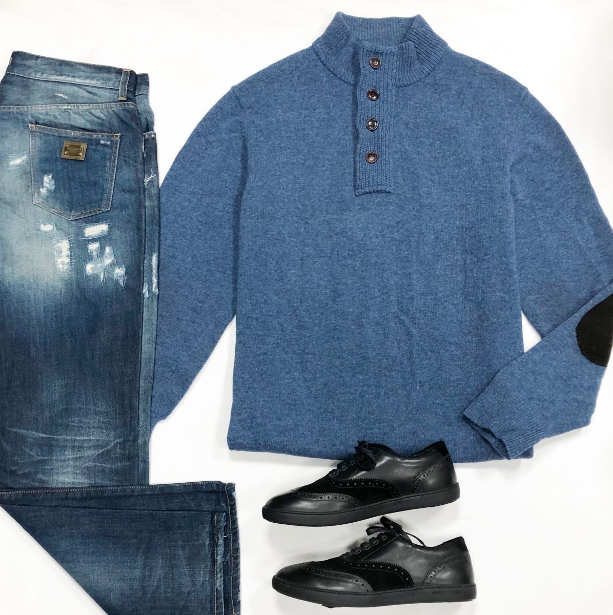 #mechtamen Свитер Barbour размер XXL цена 6 154 руб
Джинсы Dolce Gabbana размер 52 цена 7 693 руб 
Кеды Sergio Rossi размер 42.5 цена 10 770 руб