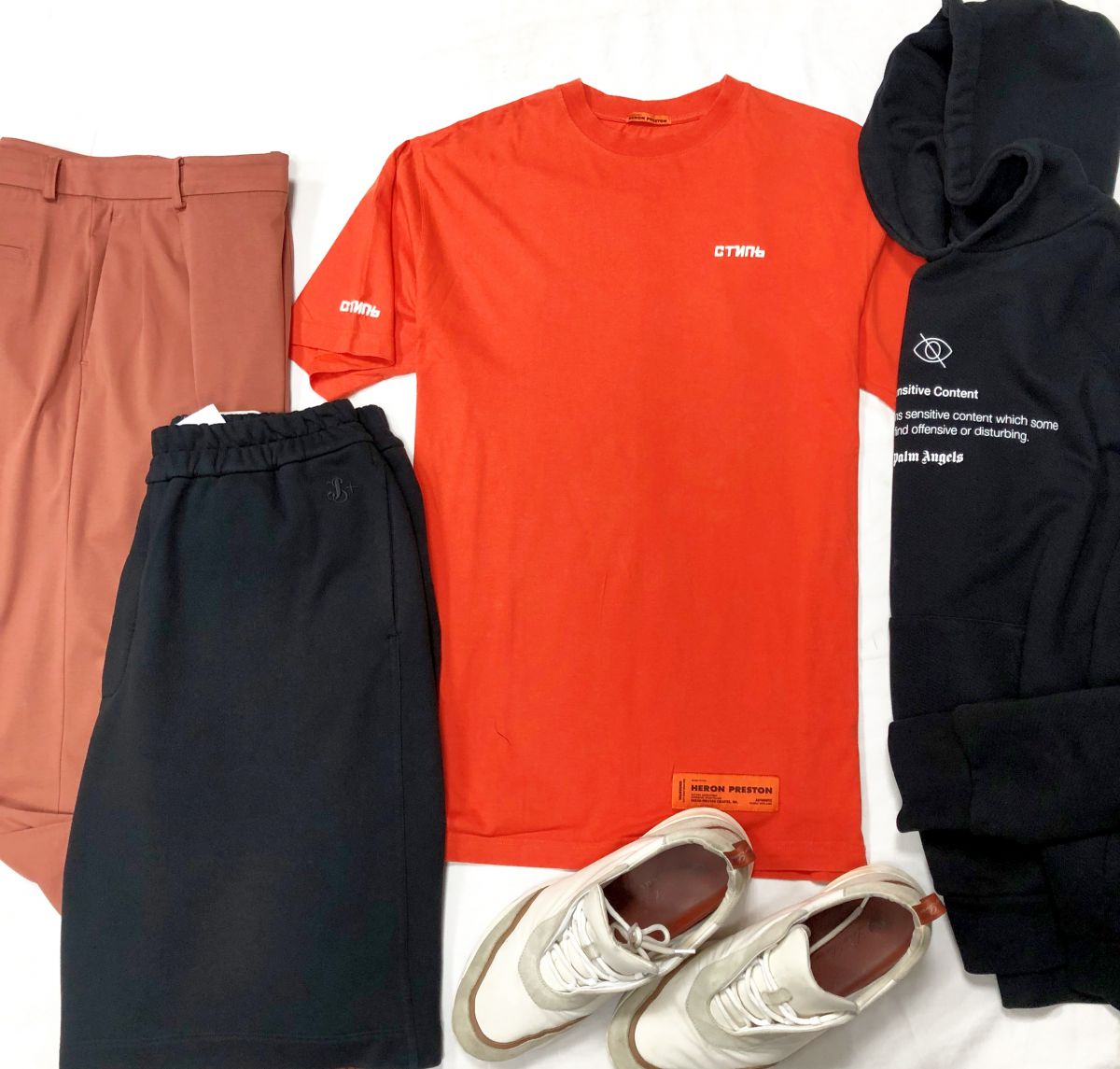 #Mechtamen
Футболка HERON PRESTON размер S цена 7
828 руб 
Брюки /шорты 12STOREEZ размер М цена 4 697 руб / 10 959 руб