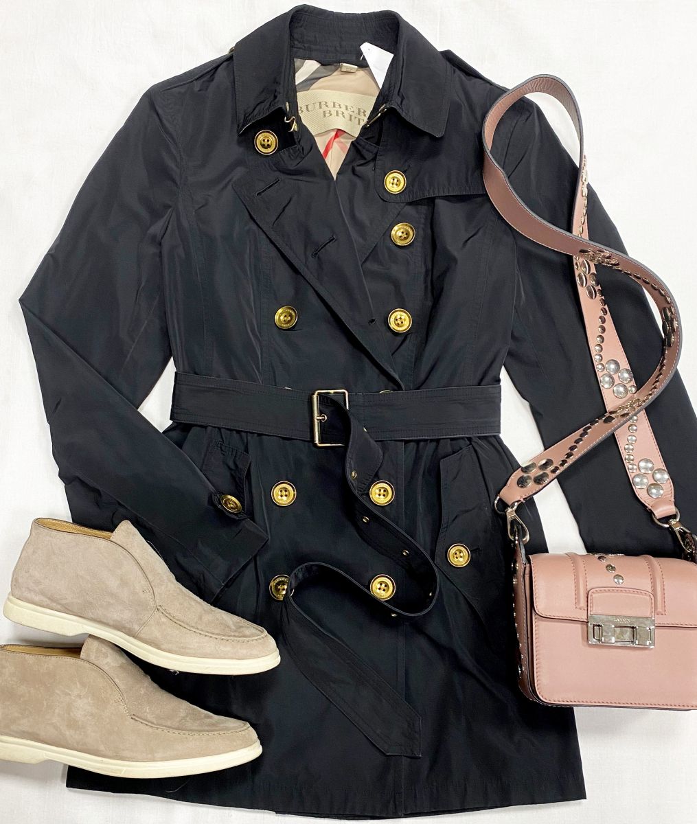 Тренч Burberry размер 40 цена 7 828 руб
Лоферы Aldo размер 37.5 цена 15 655 руб
Сумка Lanvin 