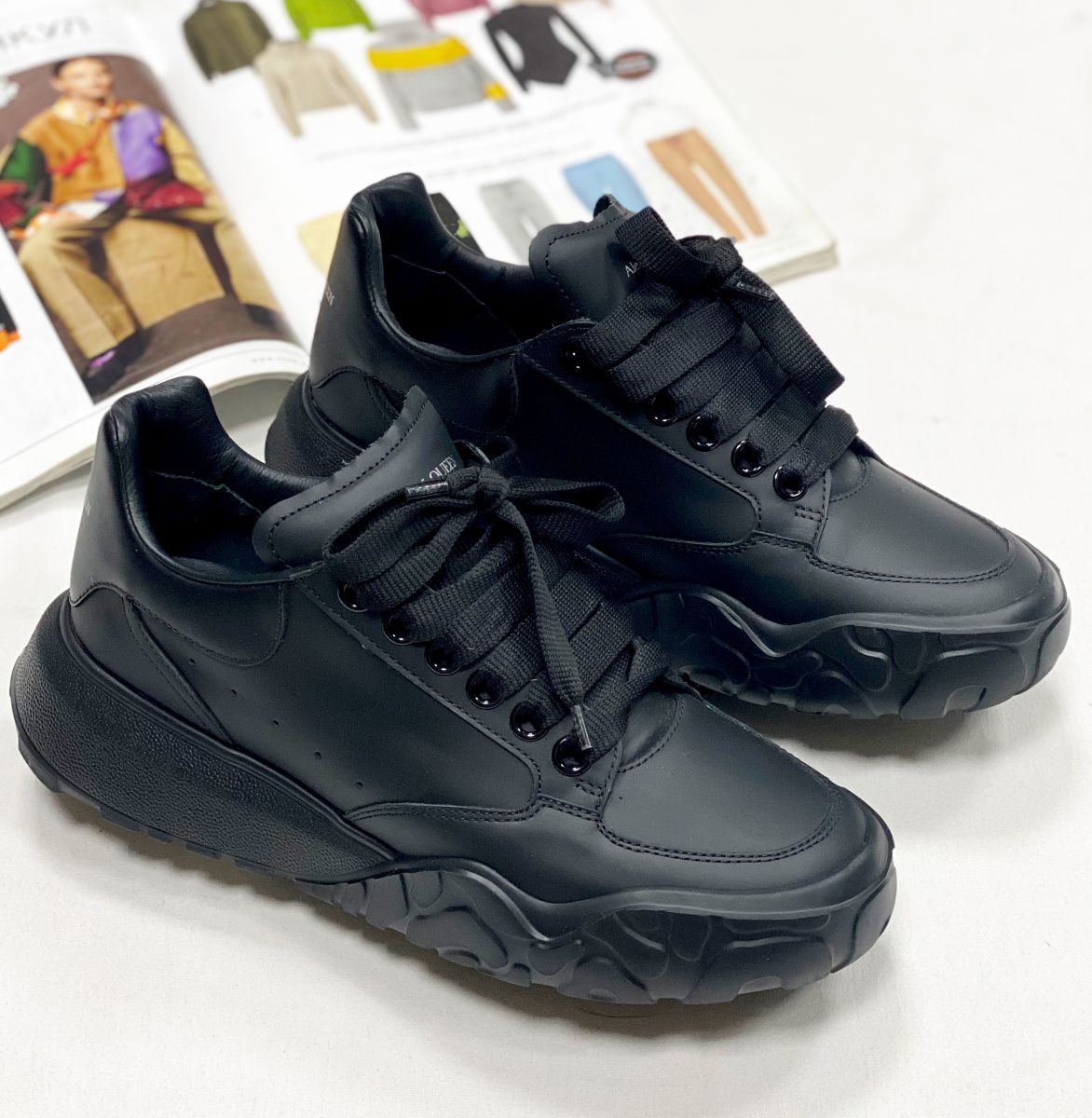 Кроссовки Alexander McQueen размер 38.5 цена 26 155 руб
