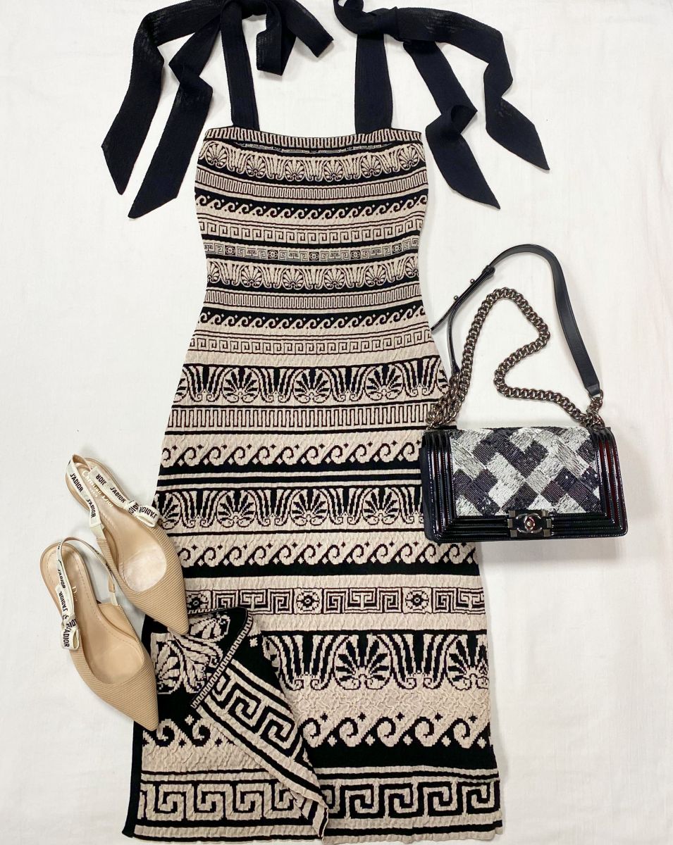 Платье Chanel размер 36 цена 93 930 руб Мюли Christian Dior размер 38.5 цена 46 965 руб Сумка Chanel