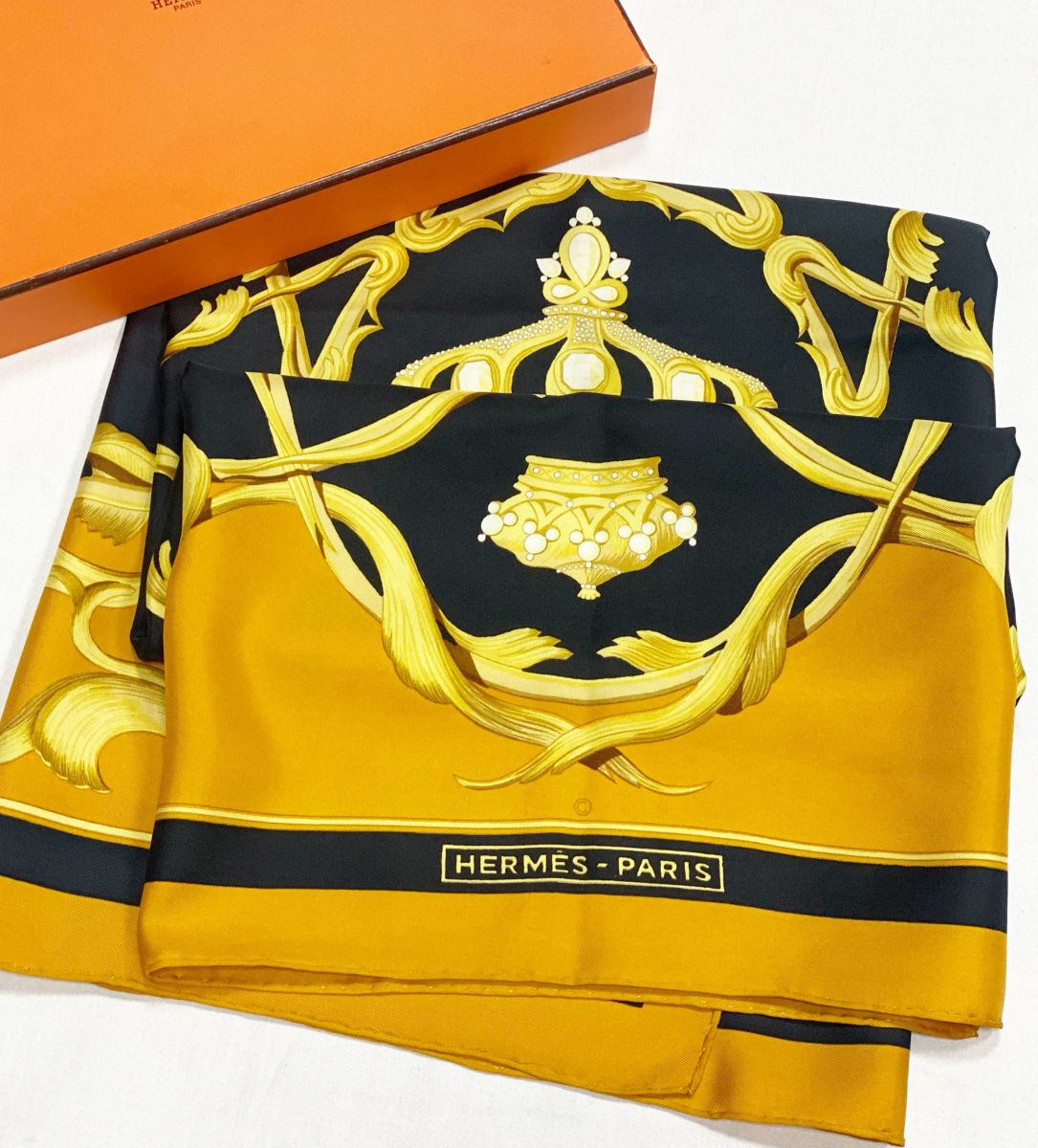 Платок Hermes размер 90/90 цена 15 655 руб 