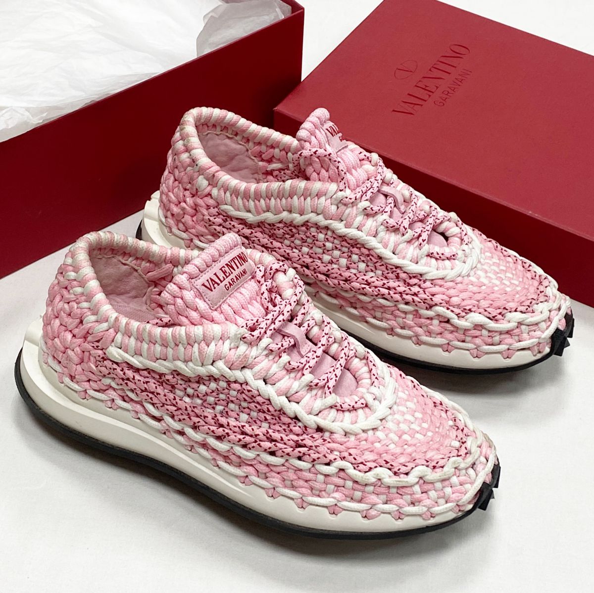 Кроссовки Valentino размер 40 цена 15 655 руб 