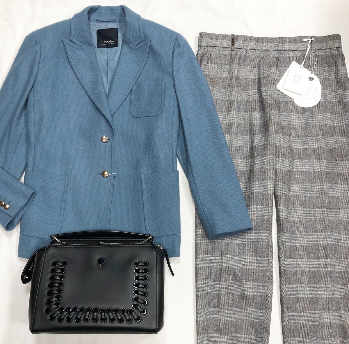 Жакет S Max Mara размер 48 цена 23 483 руб
Брюки Peserico размер 48 цена 18 786 руб
Сумка FENDI