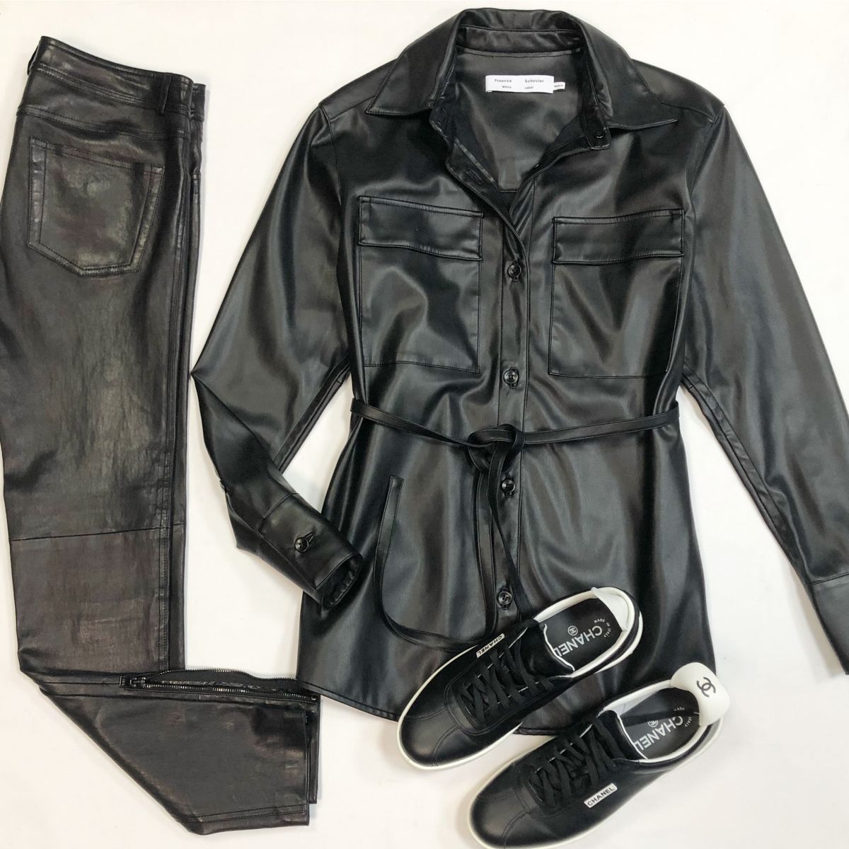 Рубашка Proenza Schouler размер 0 цена 9 231 рубБрюки/кожа/ Tom Ford размер 29 цена 23 078 рубКеды Chanel размер 39.5 цена 46 155 руб