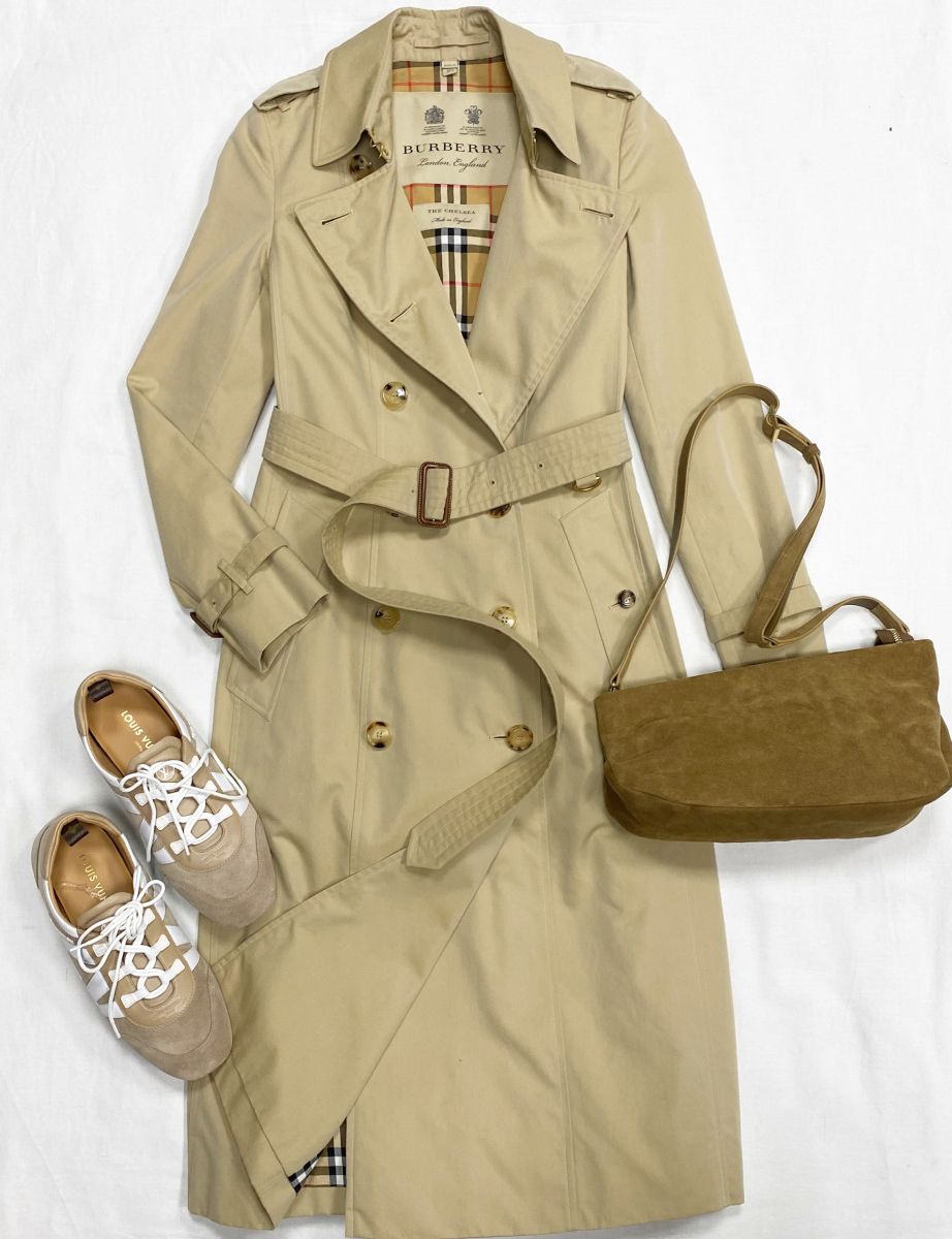 Тренч Burberry размер 40 цена 46 965 руб 
Кеды Louis Vuitton размер 40 цена 46 965 руб 
Сумка Kallmeyer 