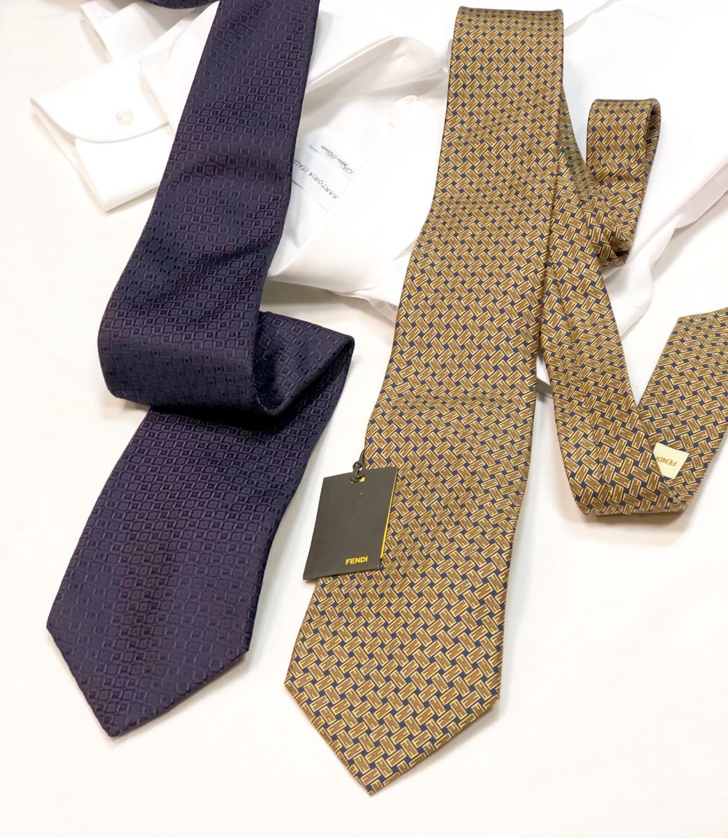 #Mechtamen
Галстуки FENDI / CORNELIANI цена 2 308
Руб / 3 077 руб /с ценником/