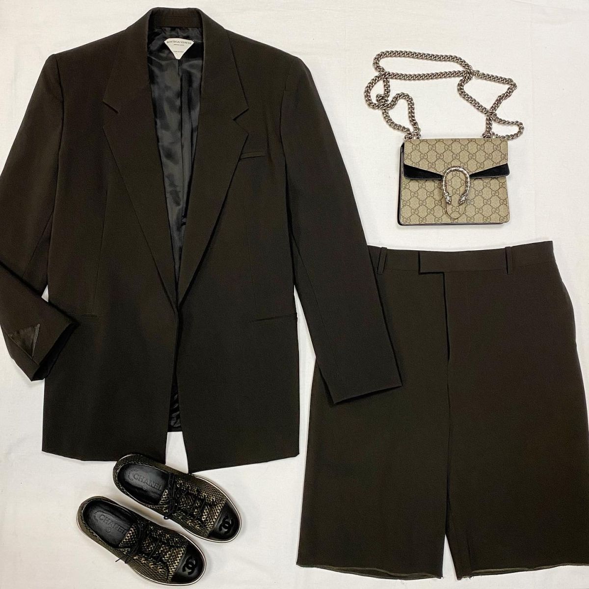Костюм / жакет + шорты / Bottega Veneta размер 38 цена 30 770 руб Кеды Chanel размер 36.5 цена 15 385 руб Сумка Gucci