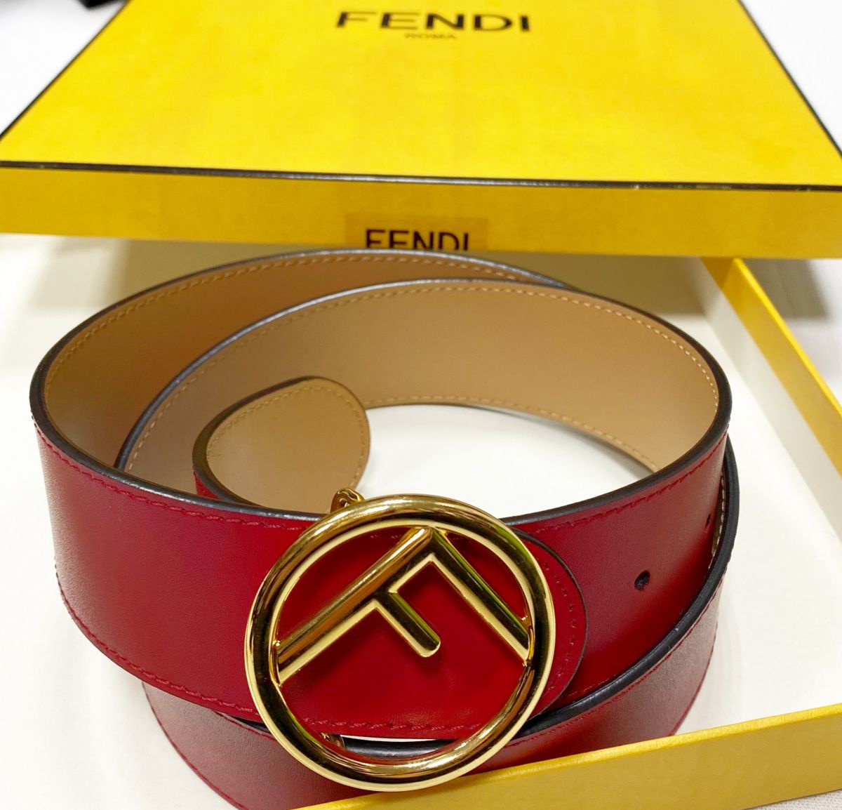 Ремень  Fendi цена 15 655 руб 