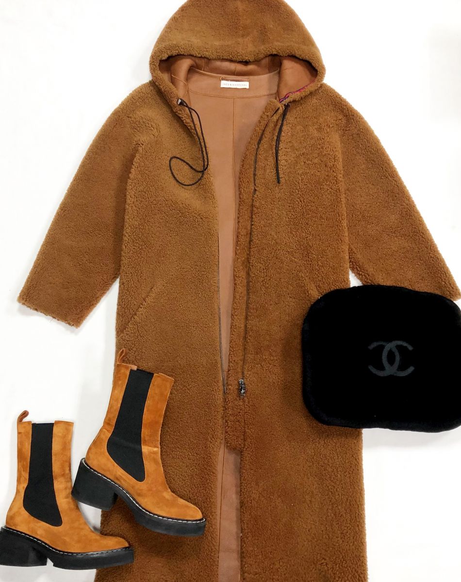 Дублёнка Ines &amp; Marechal размер 38 цена 93 930 руб
Ботинки Khaite размер 37 цена 39 138 руб
Клатч Chanel