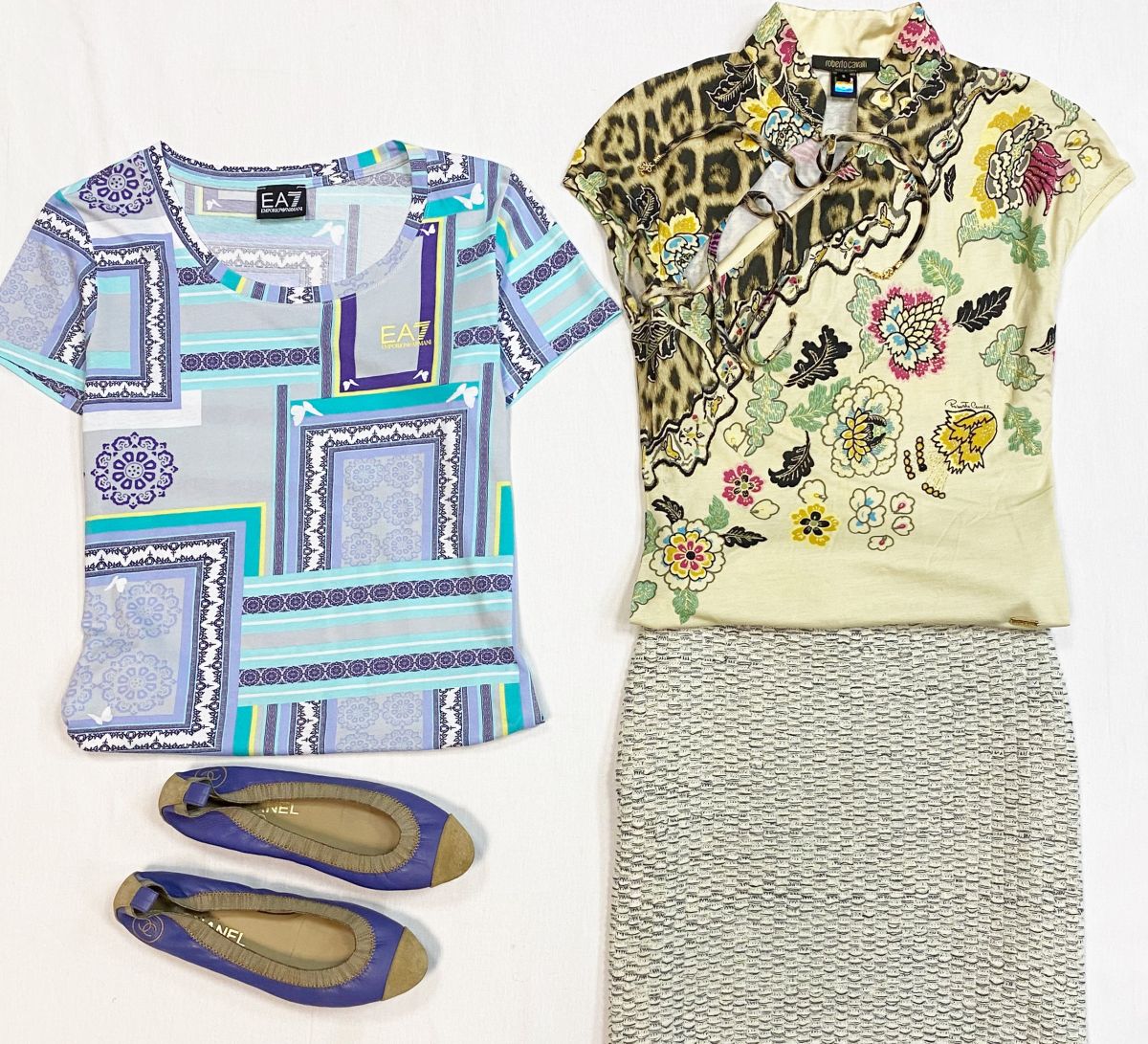 Топы /Armani / Roberto Cavalli / размер S цена от 3 077 руб до 6 154 руб
Юбка Prada размер 42 цена 7 693 руб
Балетки Chanel размер 37.5 цена 10 770 руб 