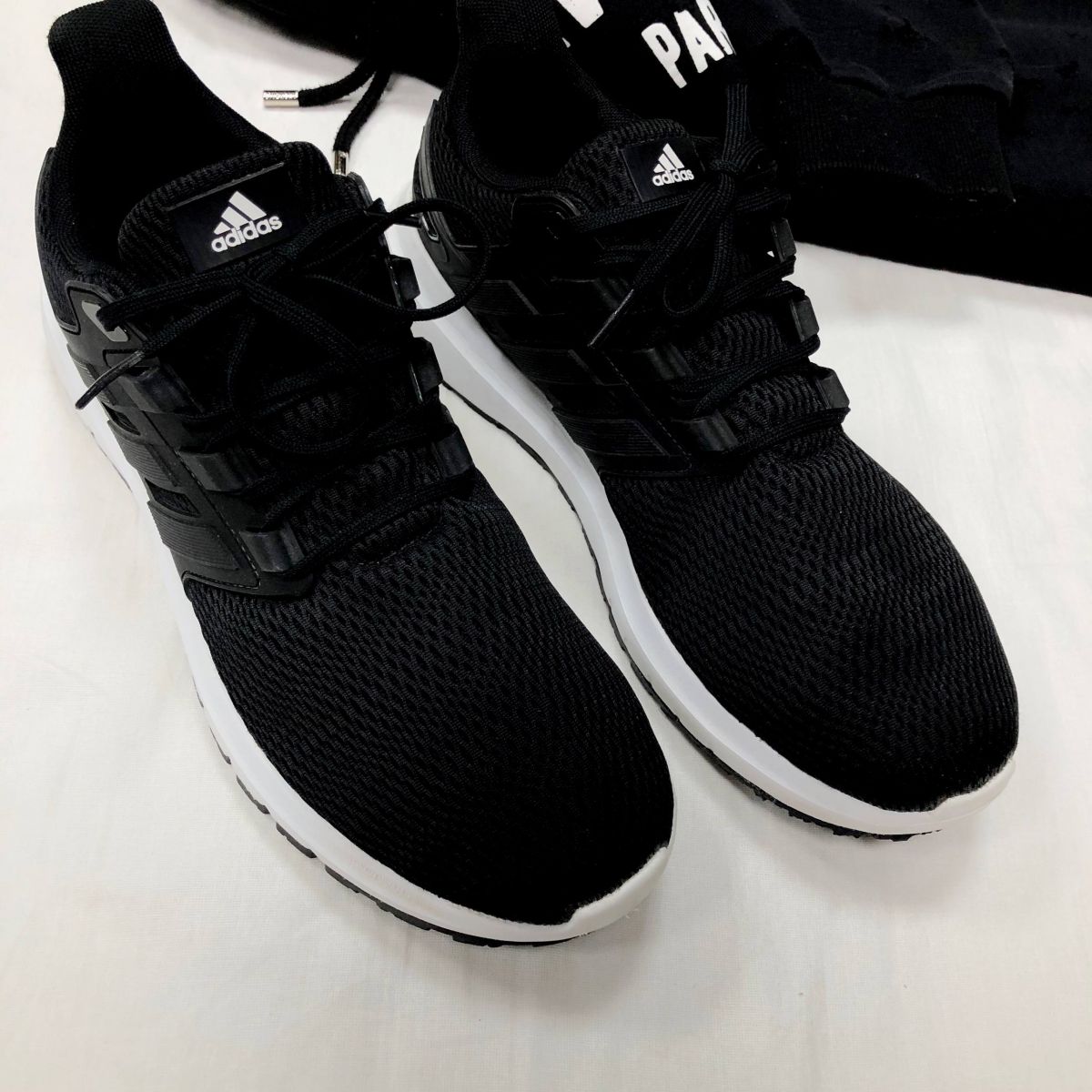 #Mechtamen
Кроссовки Adidas размер 44.5 цена 6 262 руб