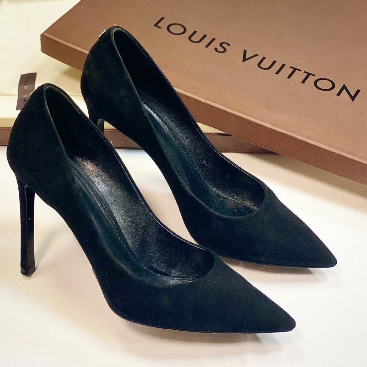 Туфли Louis Vuitton размер 38 цена 15 385 руб 