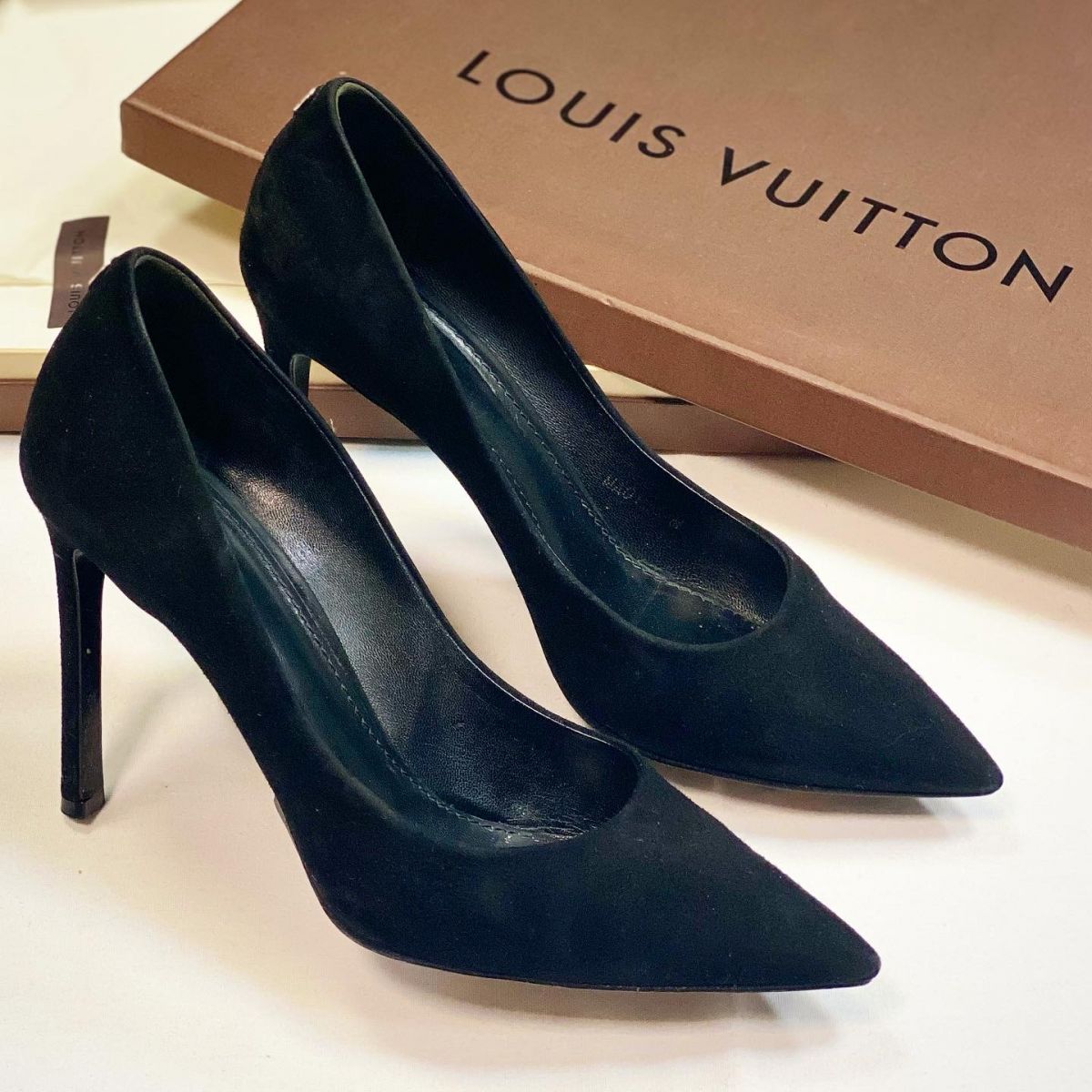 Туфли Louis Vuitton размер 38 цена 15 385 руб 