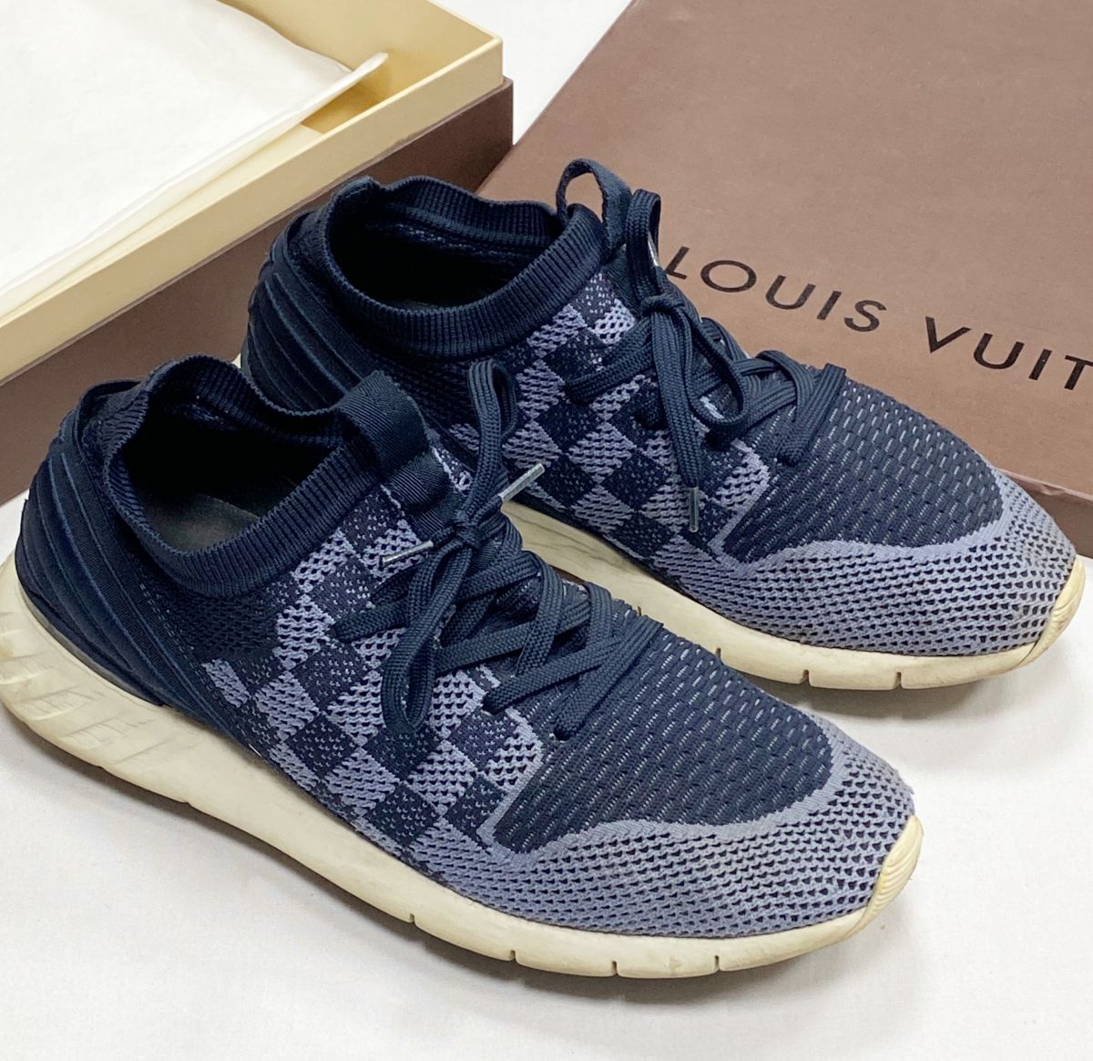 #mechtamen Кроссовки Louis Vuitton размер 40.5 цена 15 655 руб
Кеды Louis Vuitton размер 41 цена 15 655 руб
Кеды Louis Vuitton размер 40.5 цена 23 483 руб
Кеды Dolce Gabbana размер 40.5 цена 23 483 руб
Кроссовки Berluti размер 41 цена 14 090 руб