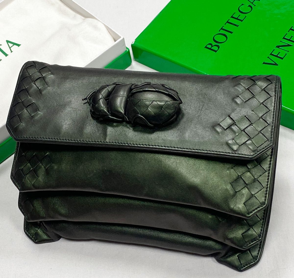 Клатч Bottega Veneta размер 24/18 цена 70 448 руб
