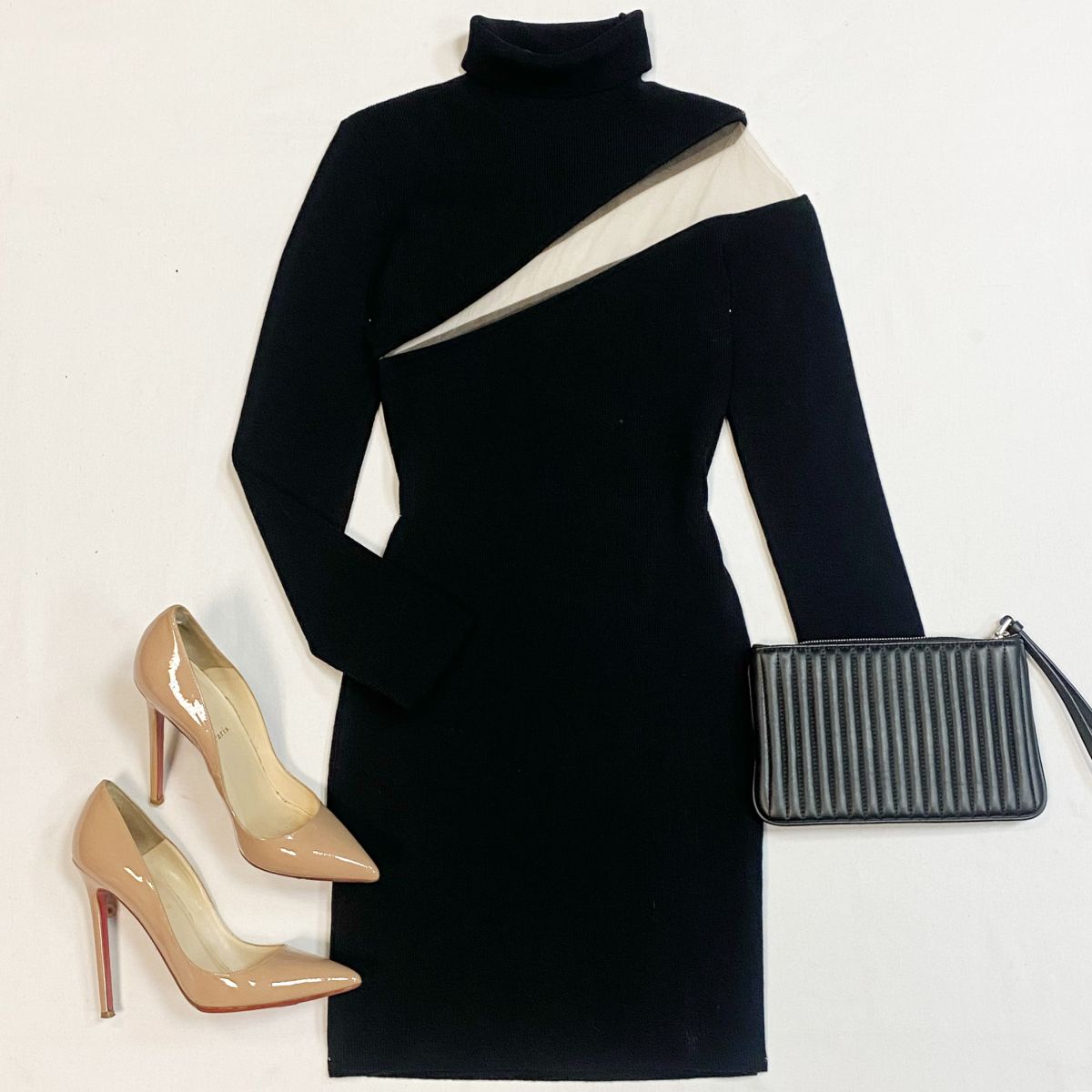 Платье Gauge 81 размер XS цена 10 770 рубТуфли Louboutin размер 39 цена 15 385 рубКлатч Tom Ford