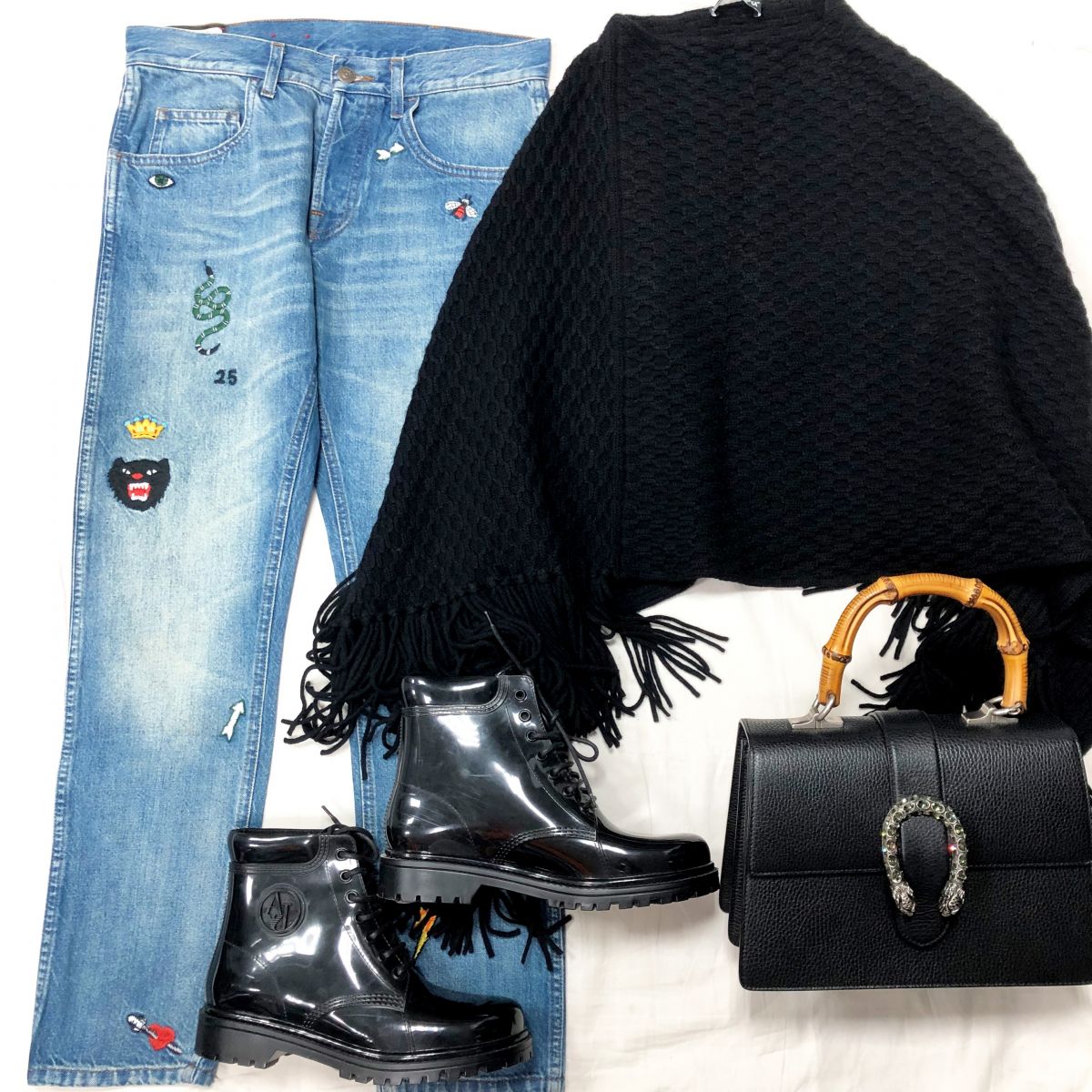 Пончо /бахрома/ DOLCE GABBANA размер М цена 15 655 руб Джинсы GUCCI размер 25 цена 3 131 руб Сумка GUCCI