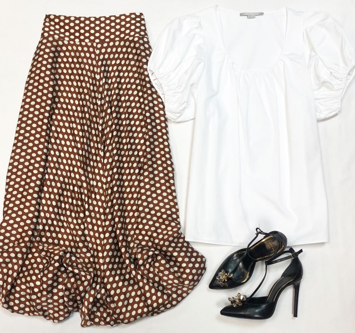 Блузка Stella McCartney размер 42 цена 12 308 руб
Юбка Diane Von Furstenberg размер 6 цена 6 154 руб
Туфли Lanvin размер 40 цена 15 385 руб