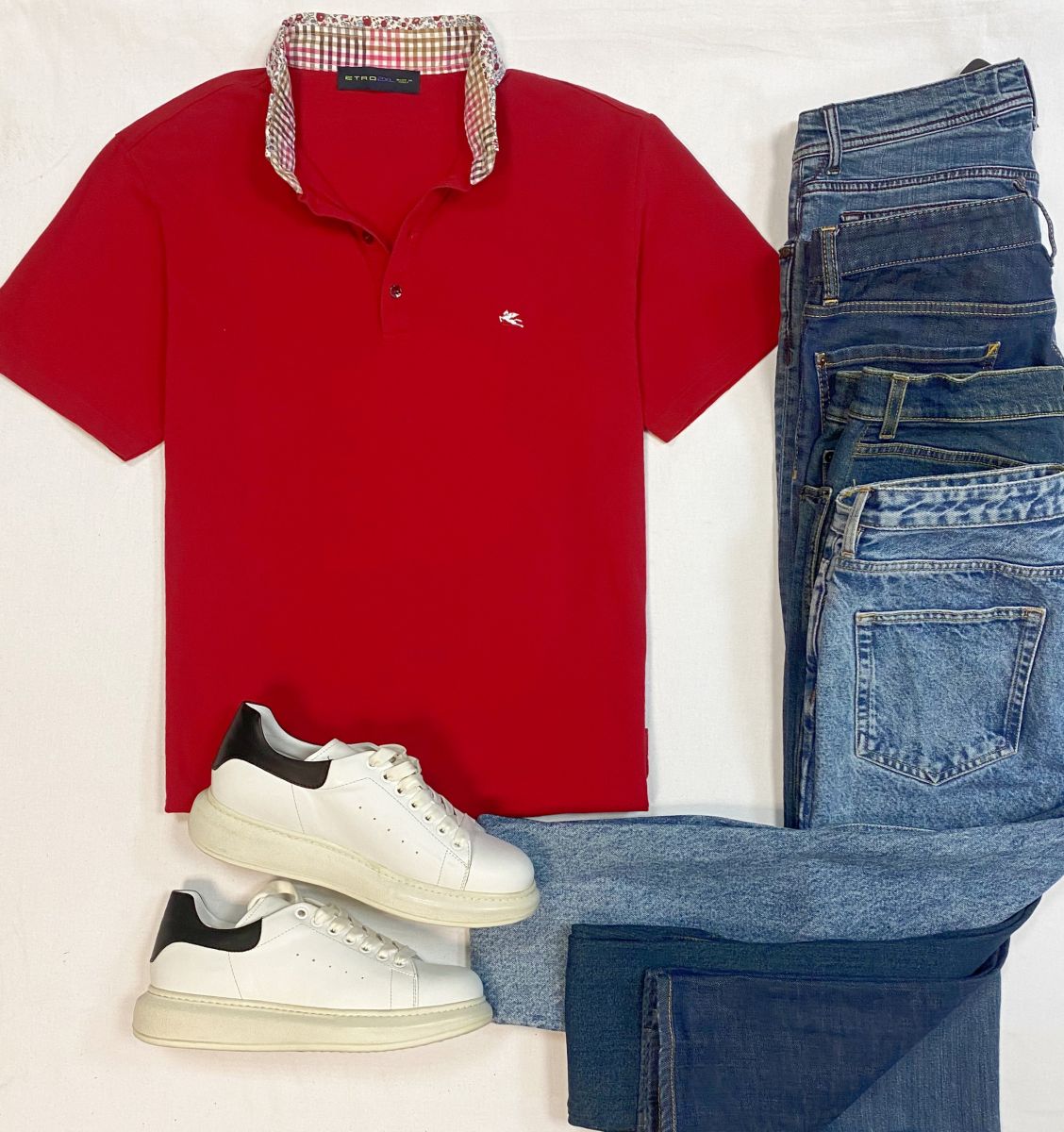 #mechtamen Поло Etro размер 2XL цена 4 616 руб
Джинсы Corneliani / Saint Laurent/ Dsquared/ Denim размер 50/ 34 /35 цена от 4 616 руб до 7 693 руб
Кеды размер 43 цена 9 231 руб