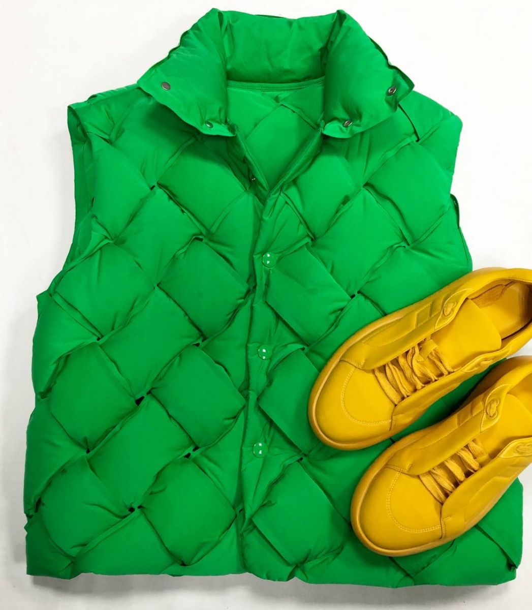 Жилет BOTTEGA VENETA размер XS цена 62 620 руб
Кроссовки Hermes размер 40 цена 46 965 руб