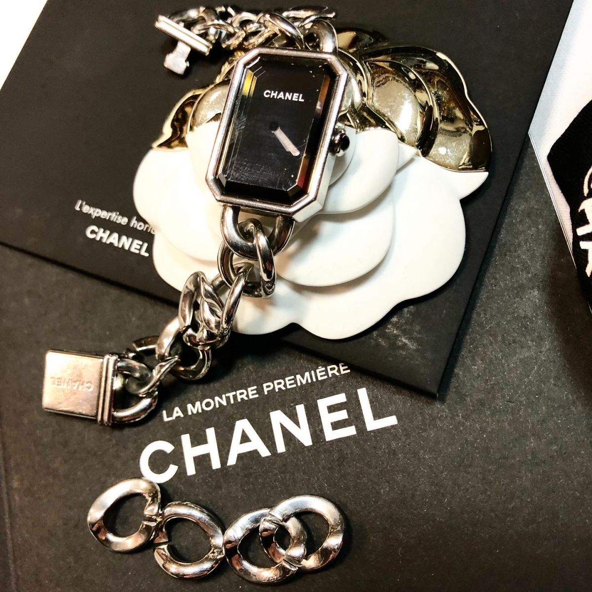 Часы Chanel /доп звенья/ цена 76 925 руб /в коробке/ 
