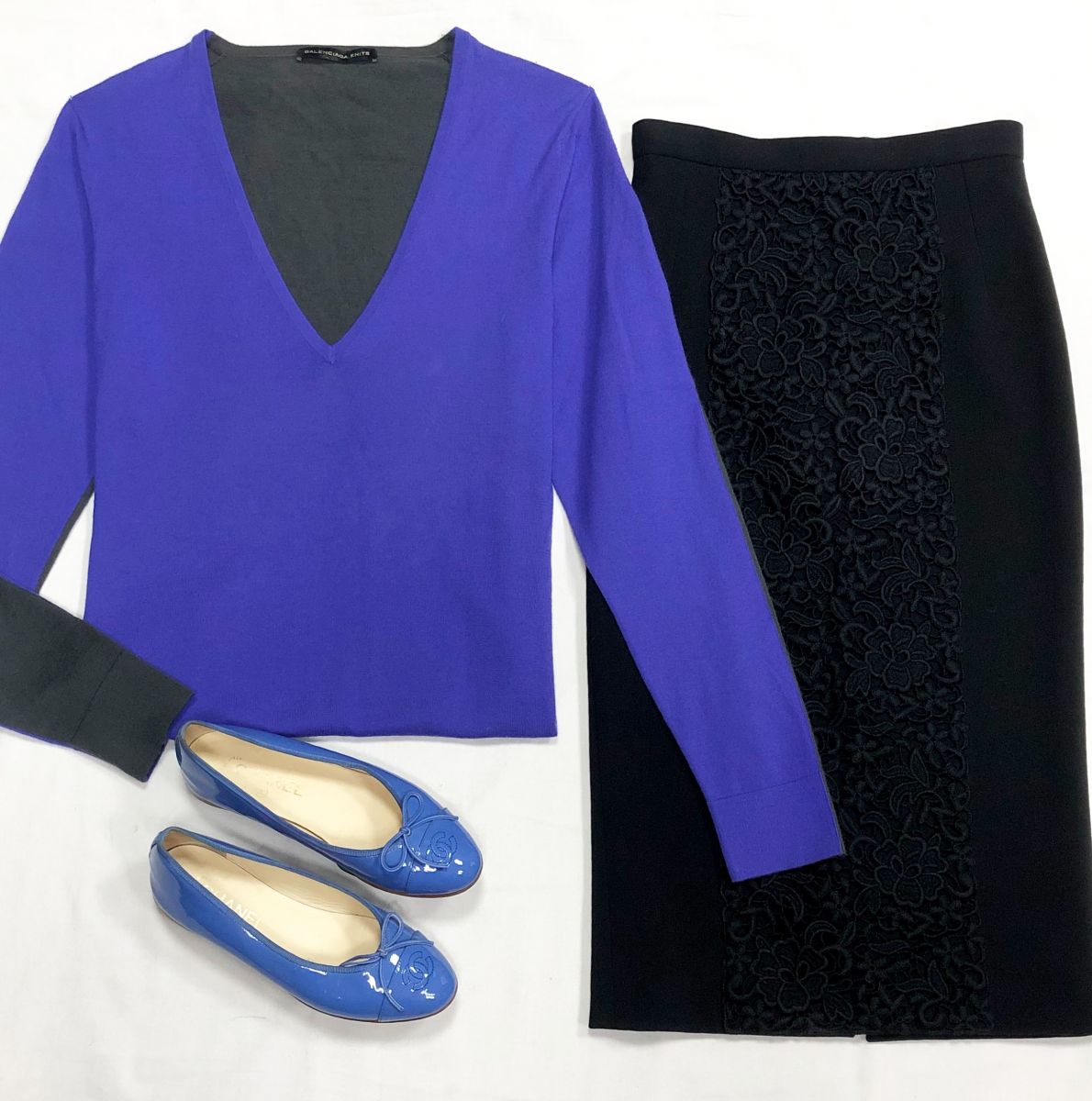 Юка Dolce Gabbana размер 36 цена 15 655 руб
Кофта Balenciaga размер 38 цена 7 828 руб
Балетки Chanel размер 37.5 цена 31 310 руб